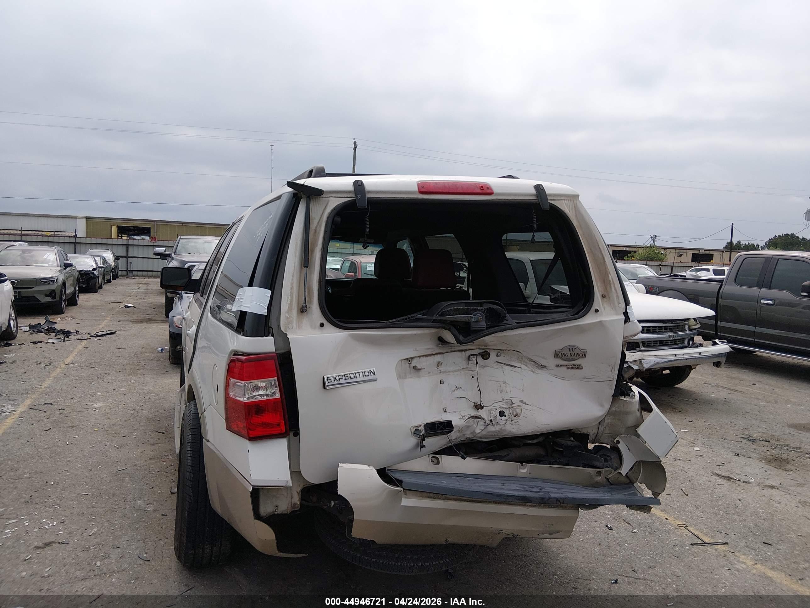 FORD EXPEDITION image 6
