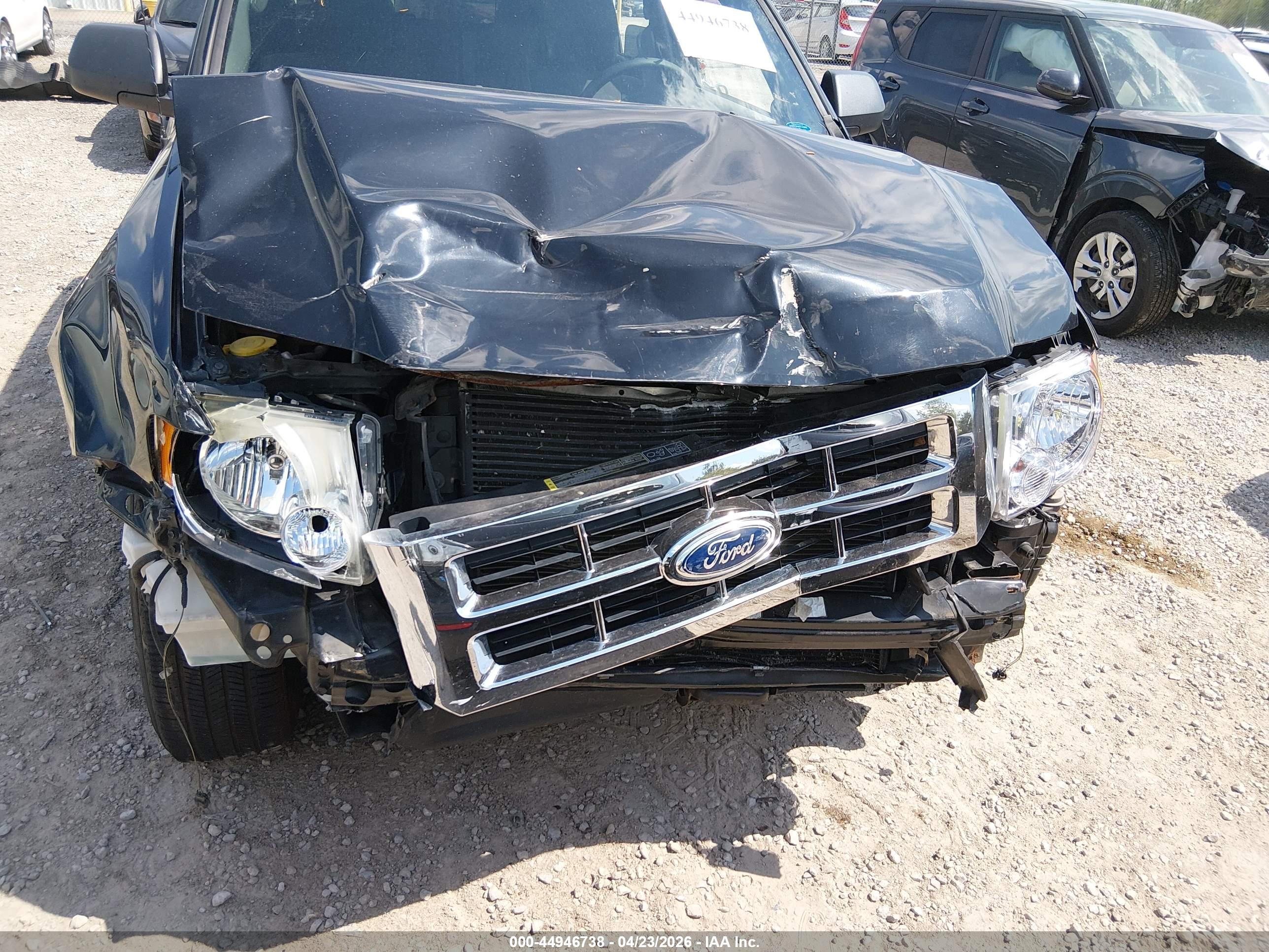 FORD ESCAPE image 6