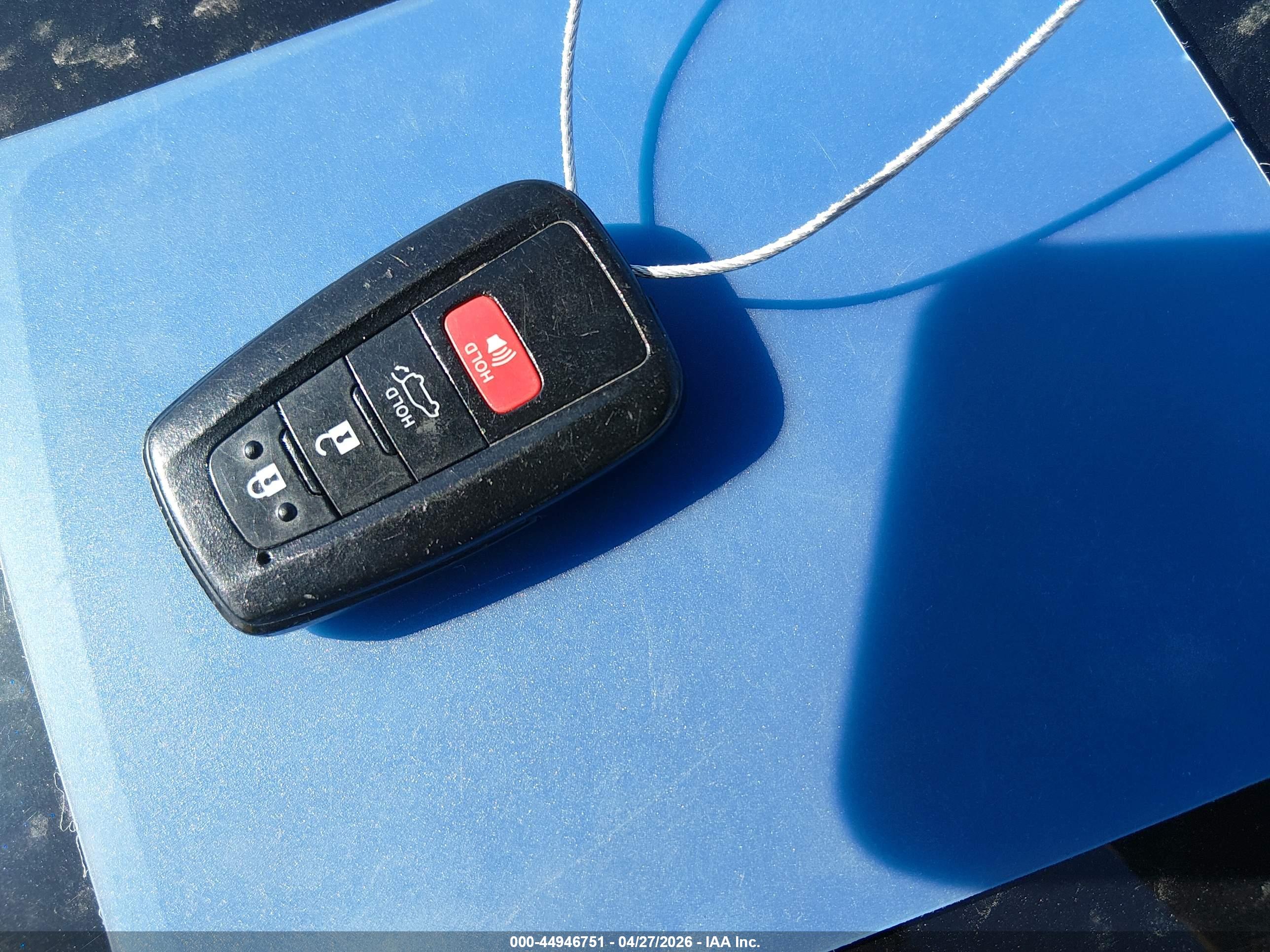 TOYOTA RAV4 image 11