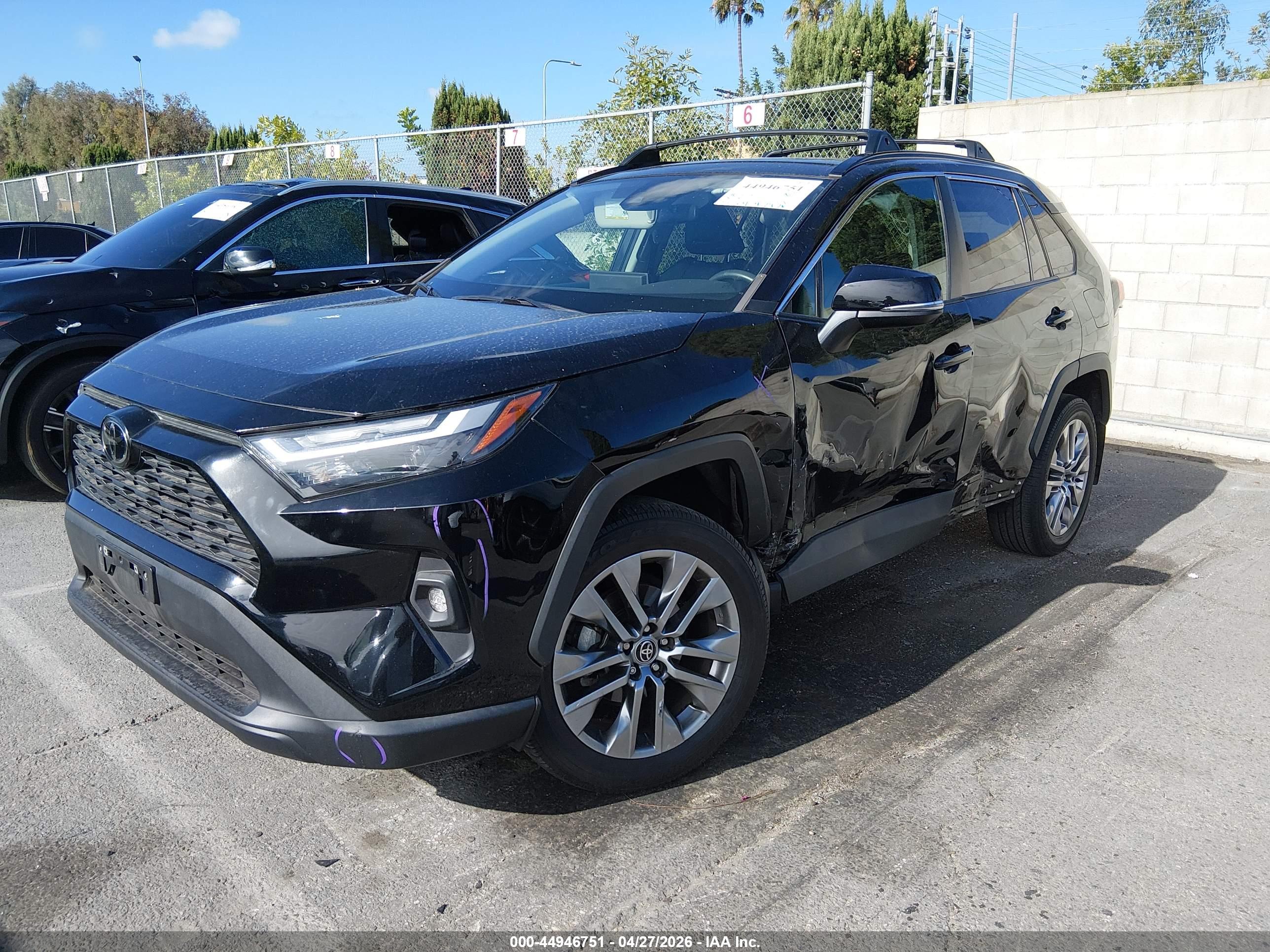 TOYOTA RAV4 image 2