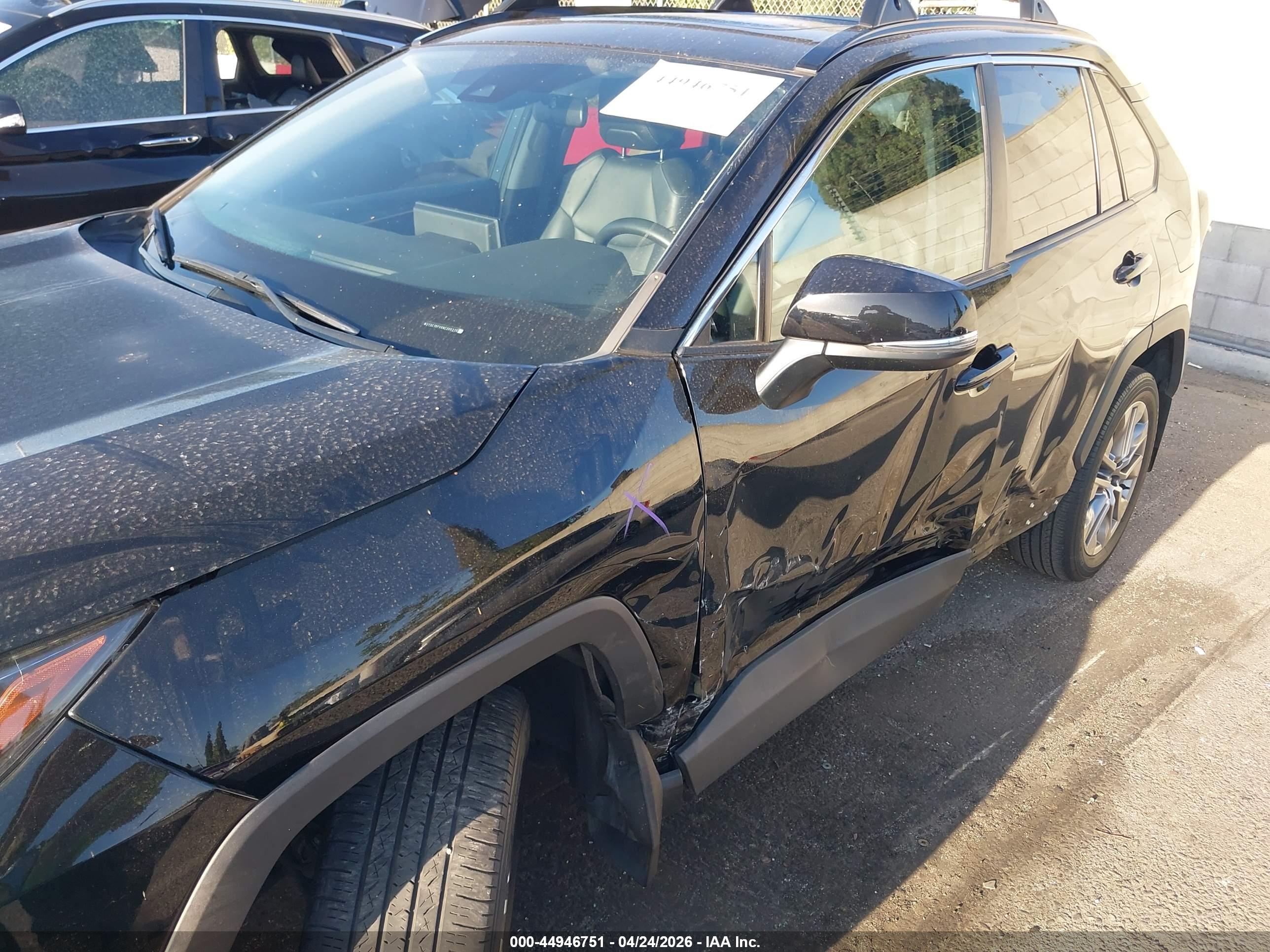 TOYOTA RAV4 image 6