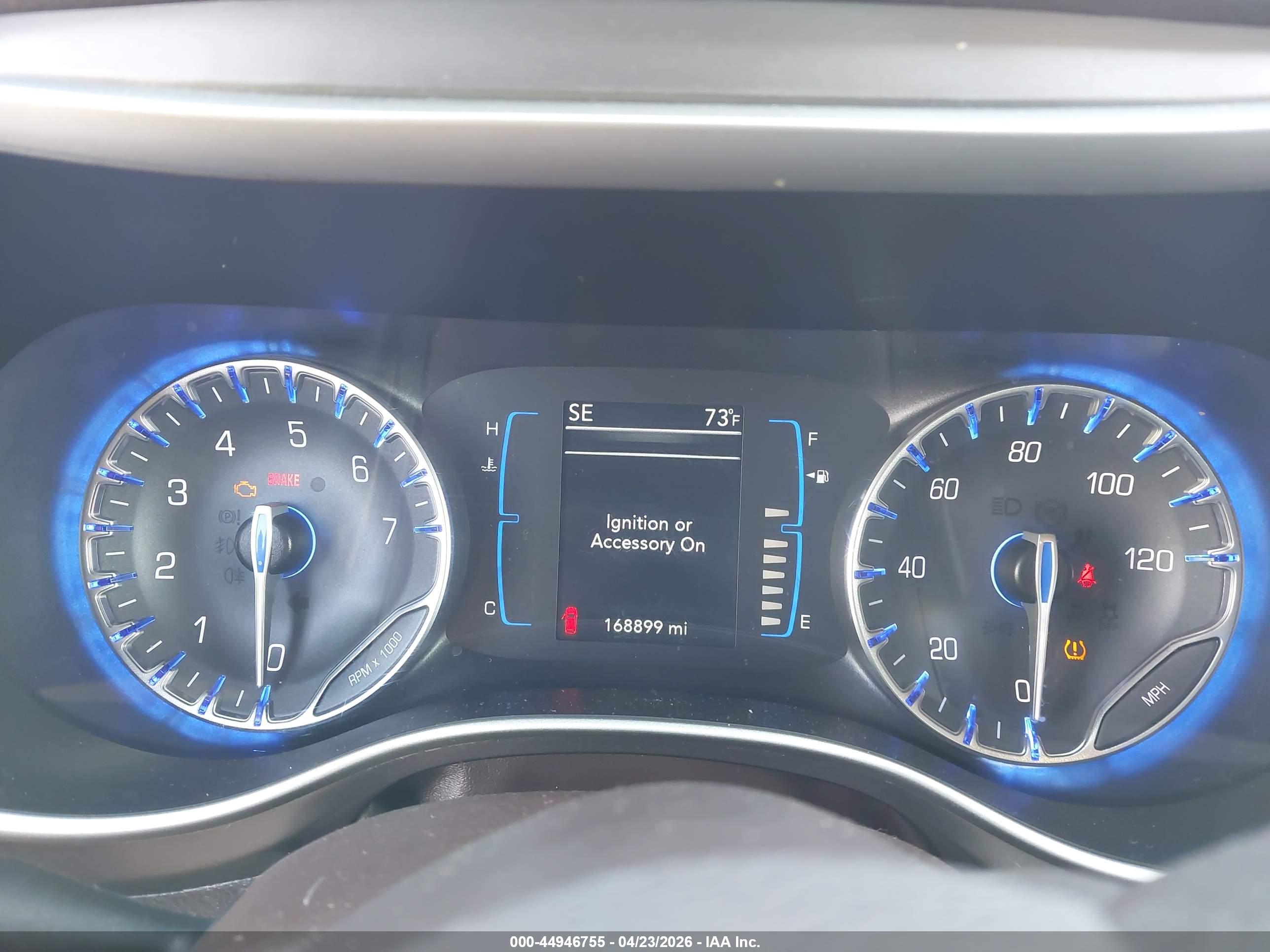 CHRYSLER PACIFICA image 7