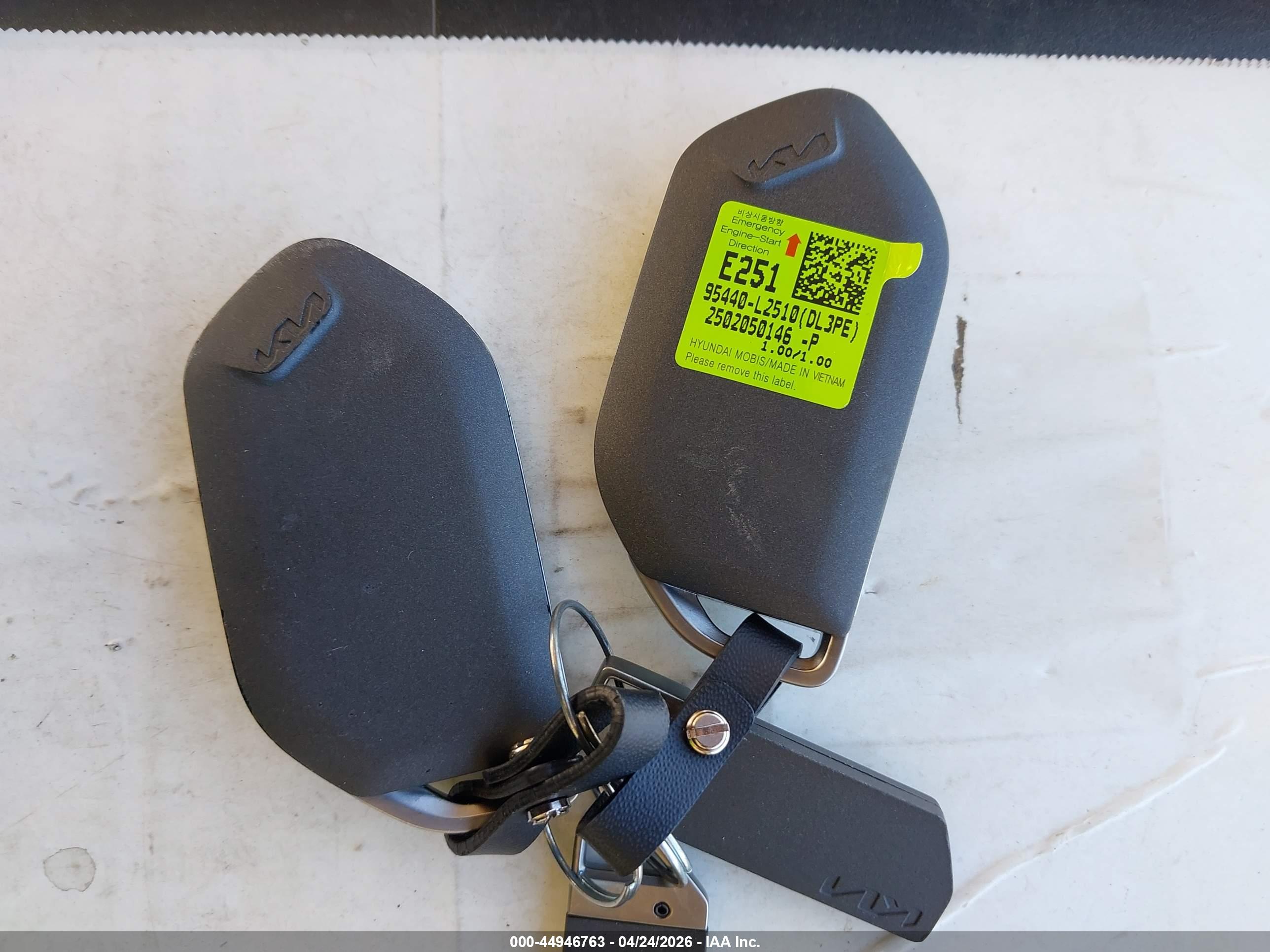 KIA K5 image 11