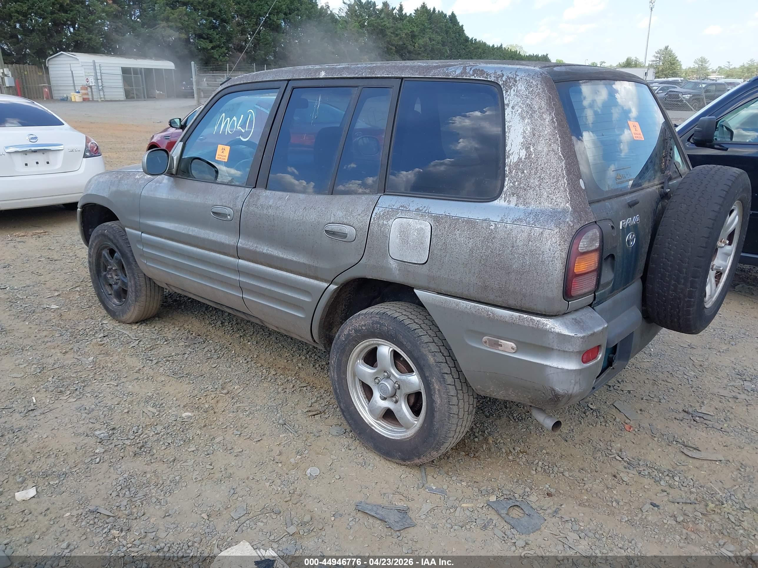 TOYOTA RAV4 image 3