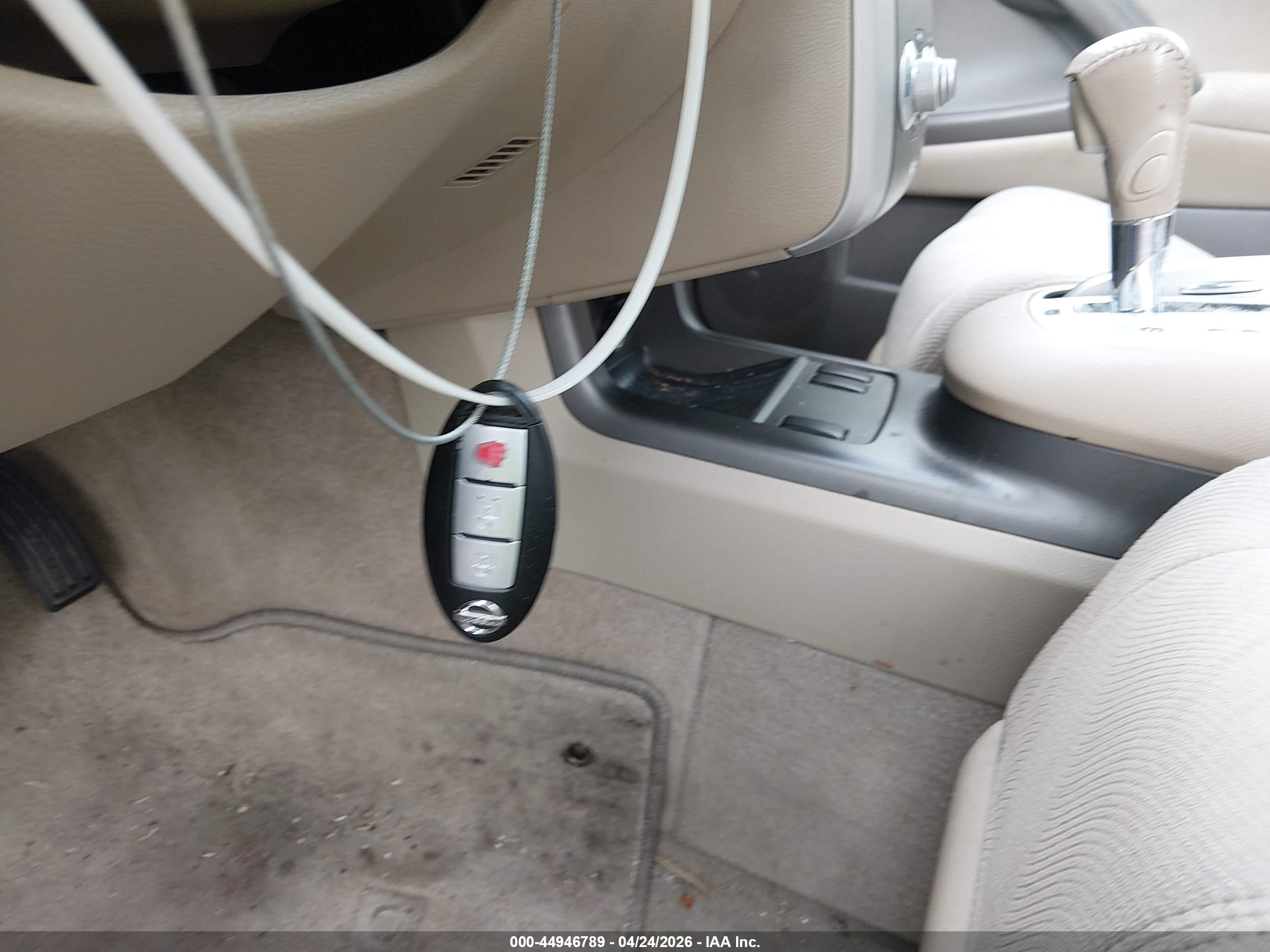 NISSAN MURANO image 11