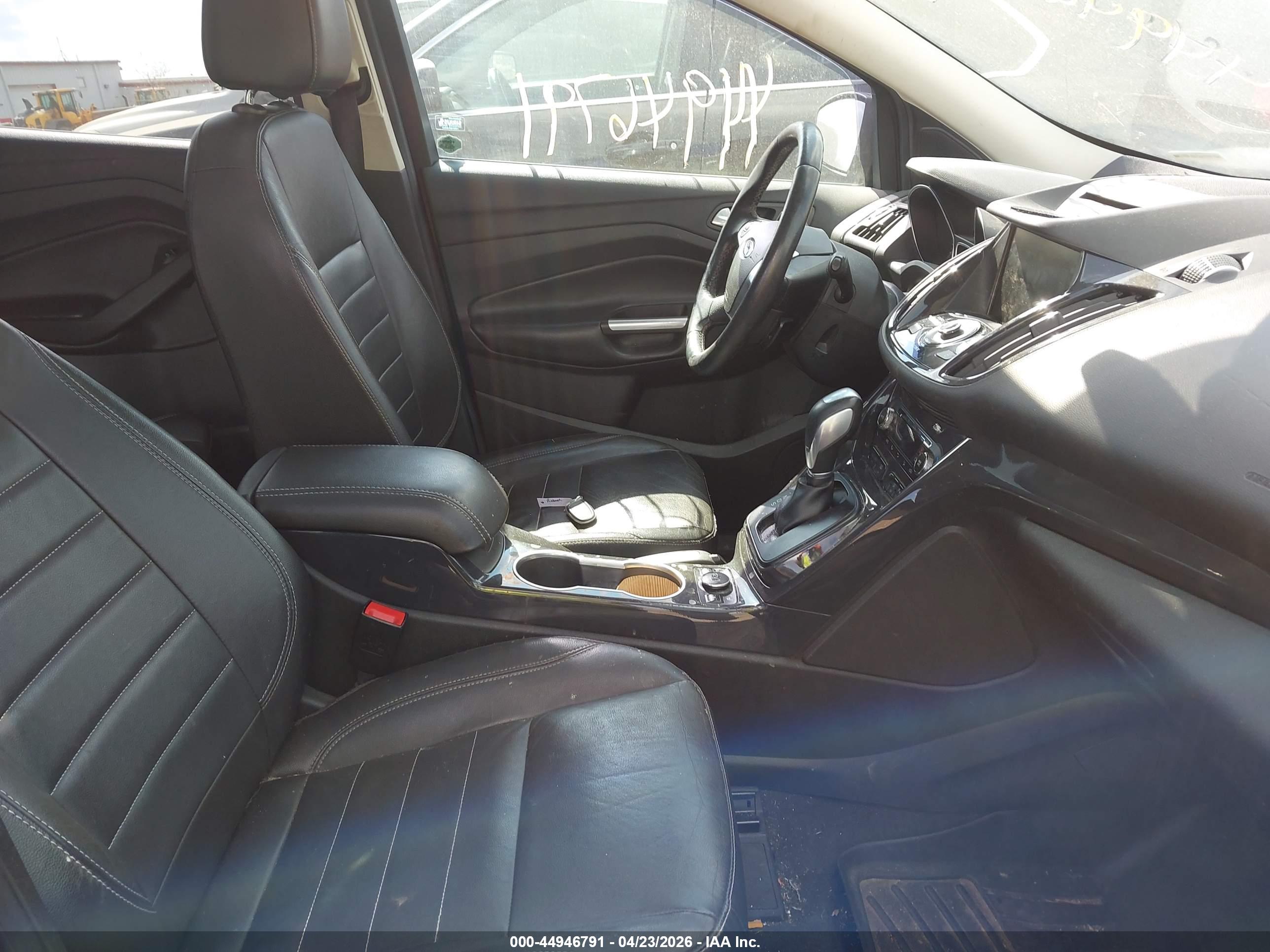 FORD ESCAPE image 5