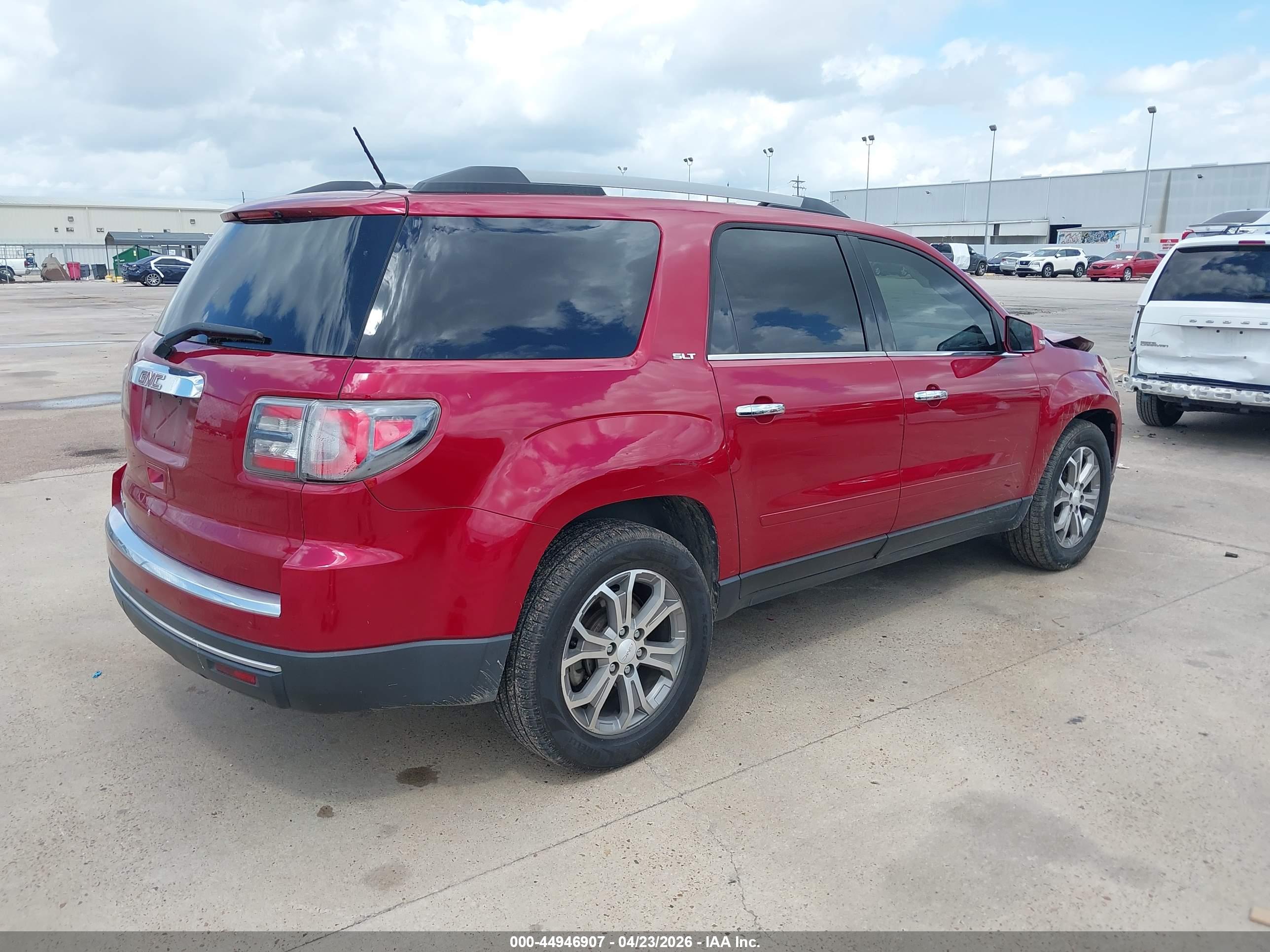GMC ACADIA image 4