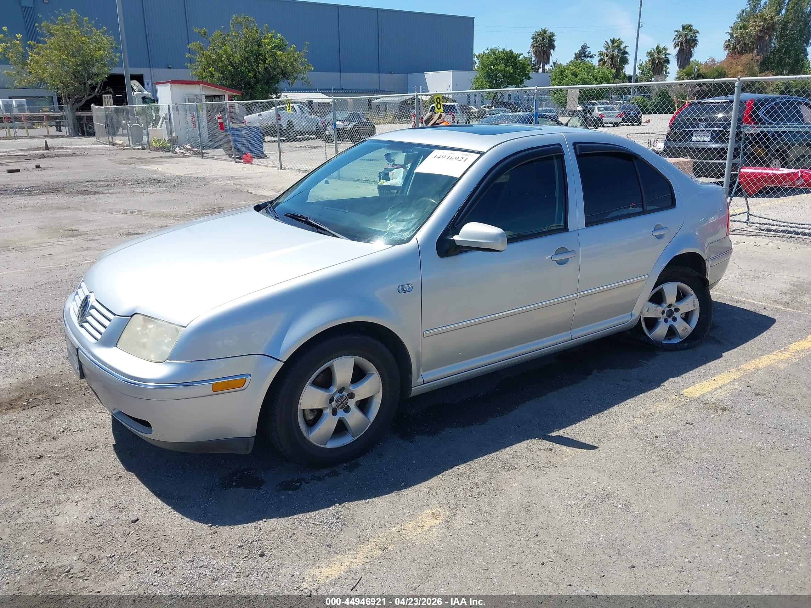 VOLKSWAGEN JETTA image 2