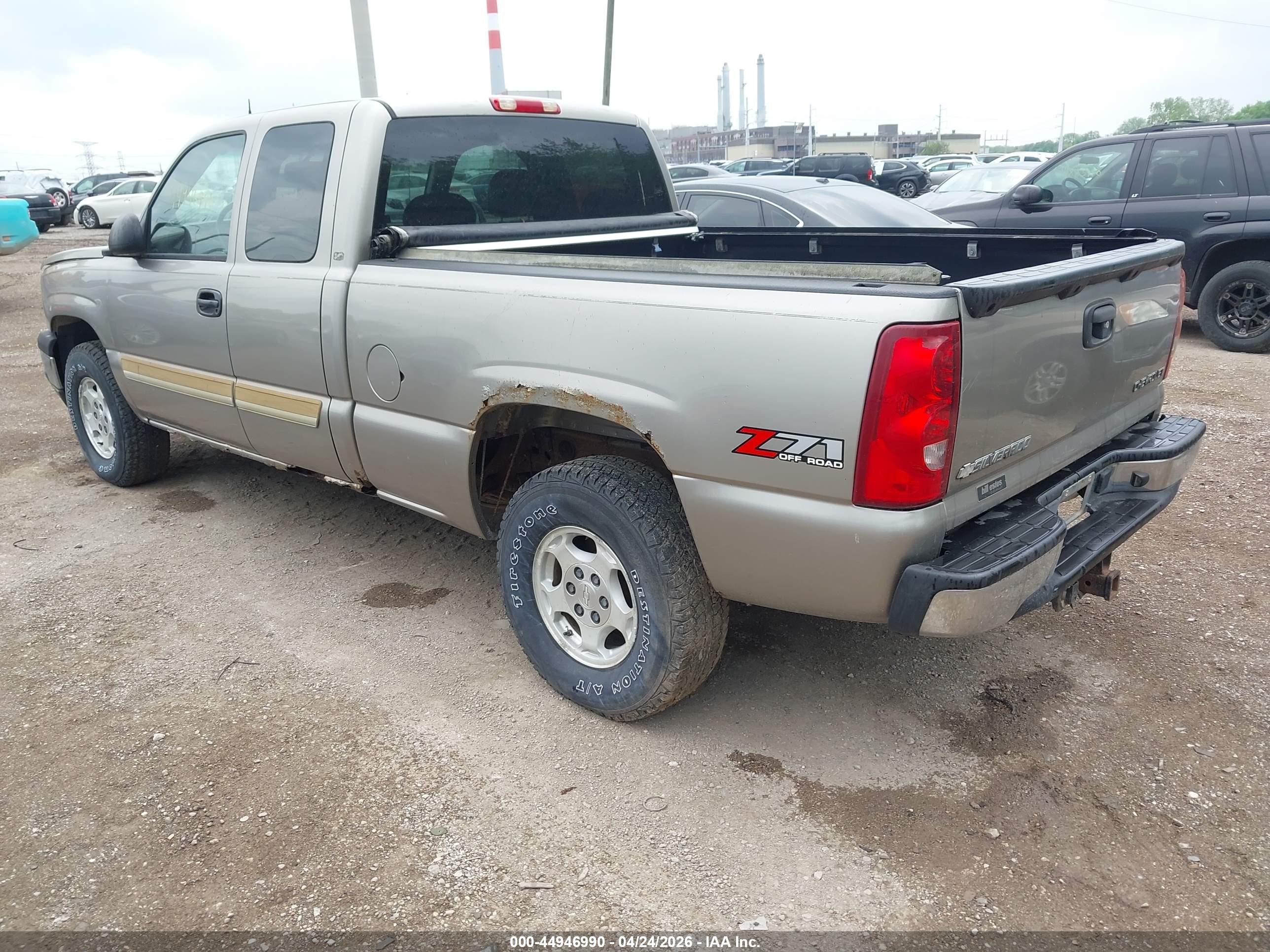 CHEVROLET SILVERADO image 3