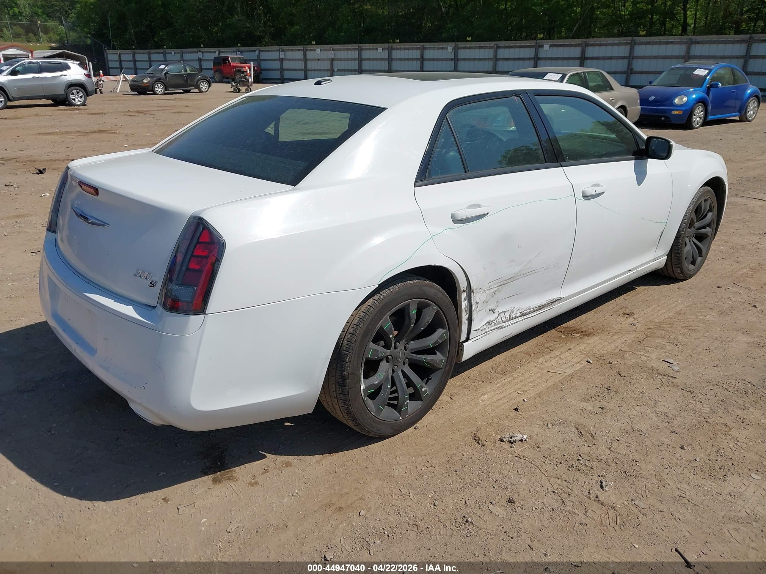 CHRYSLER 300 image 4