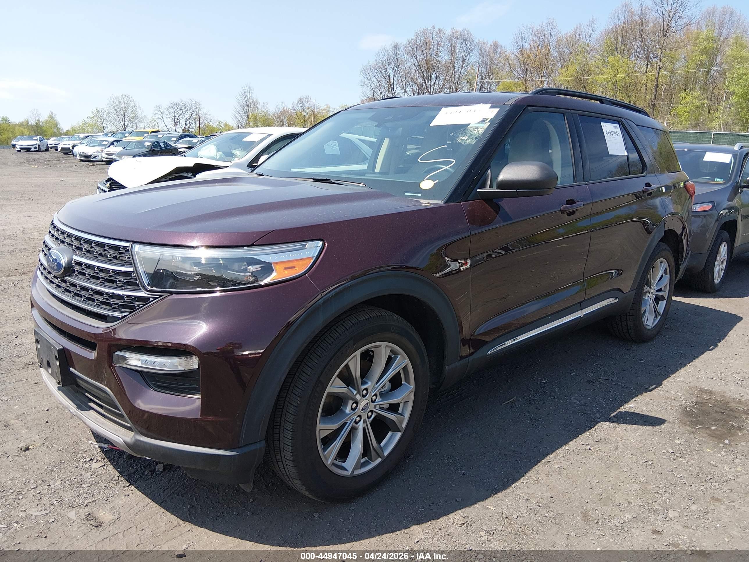 FORD EXPLORER image 2