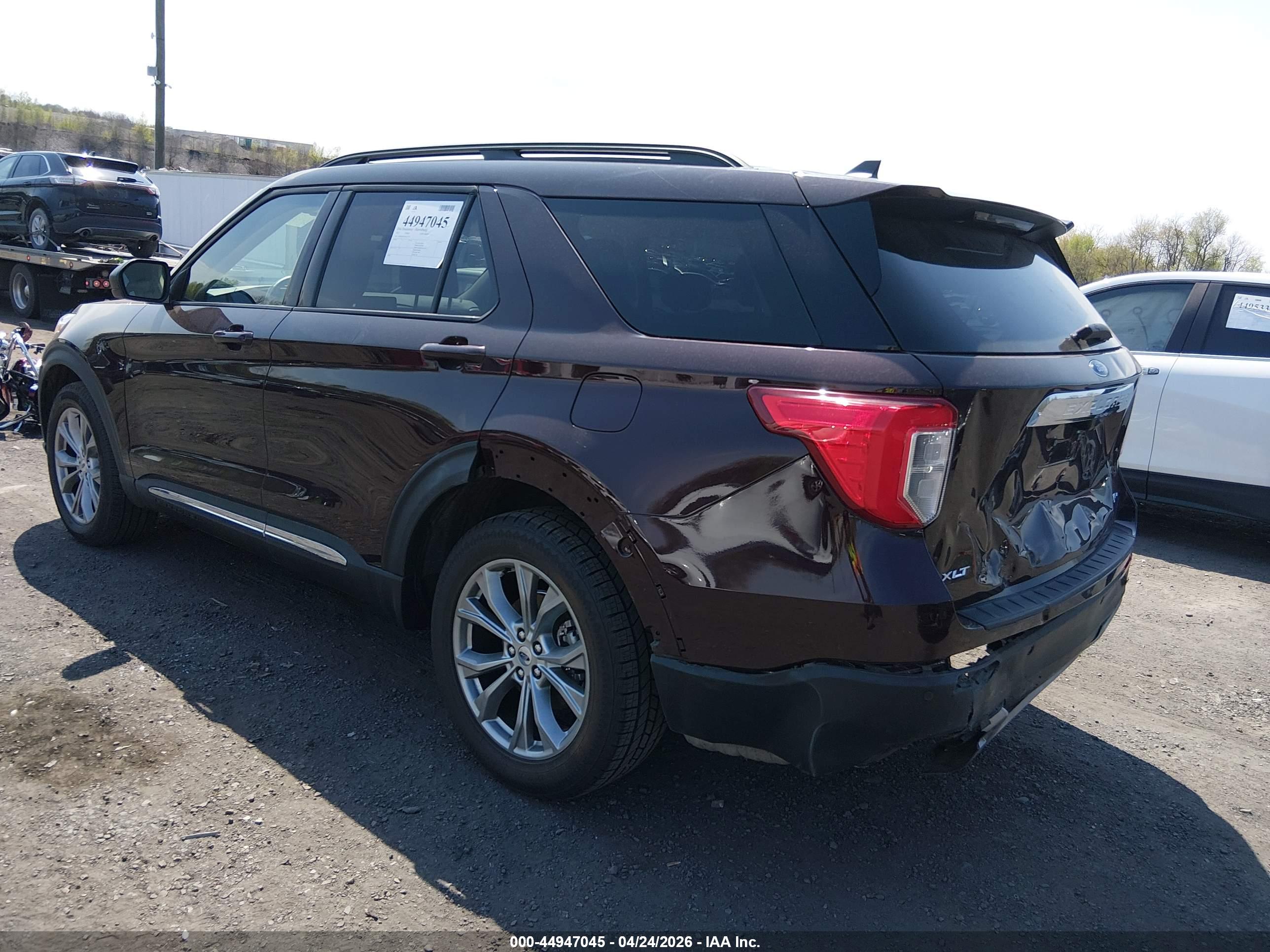 FORD EXPLORER image 3