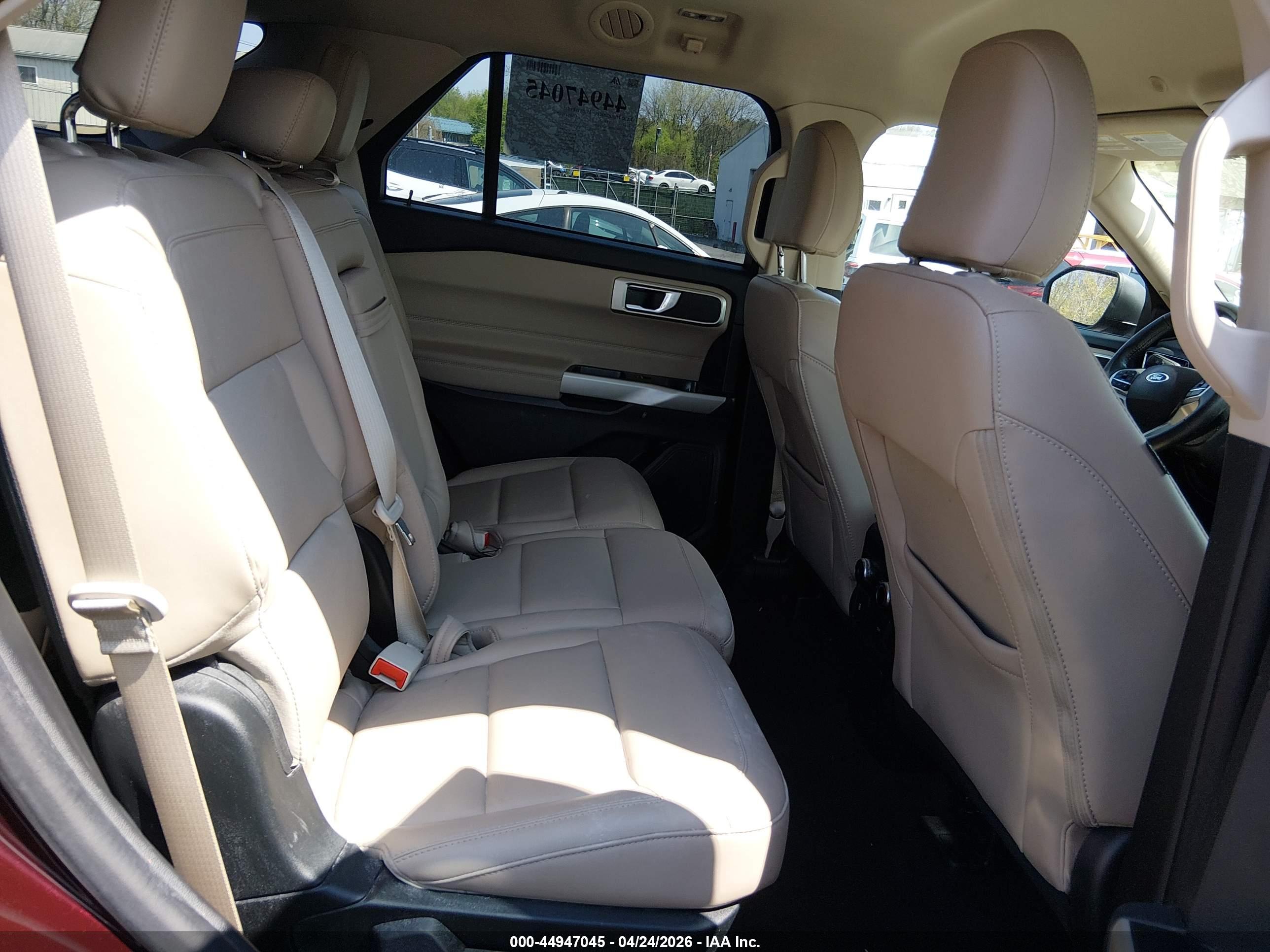 FORD EXPLORER image 8