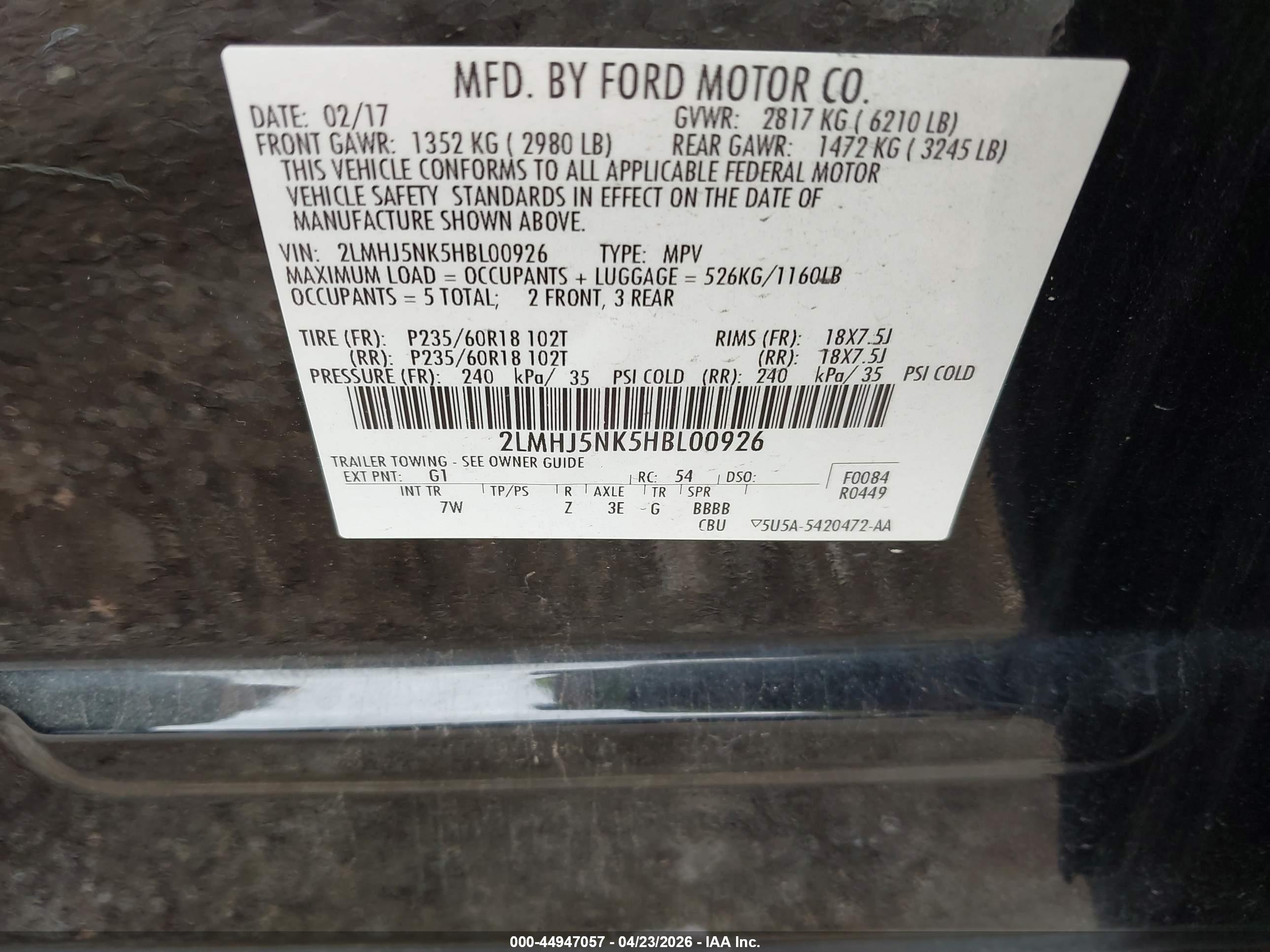 LINCOLN MKT image 9
