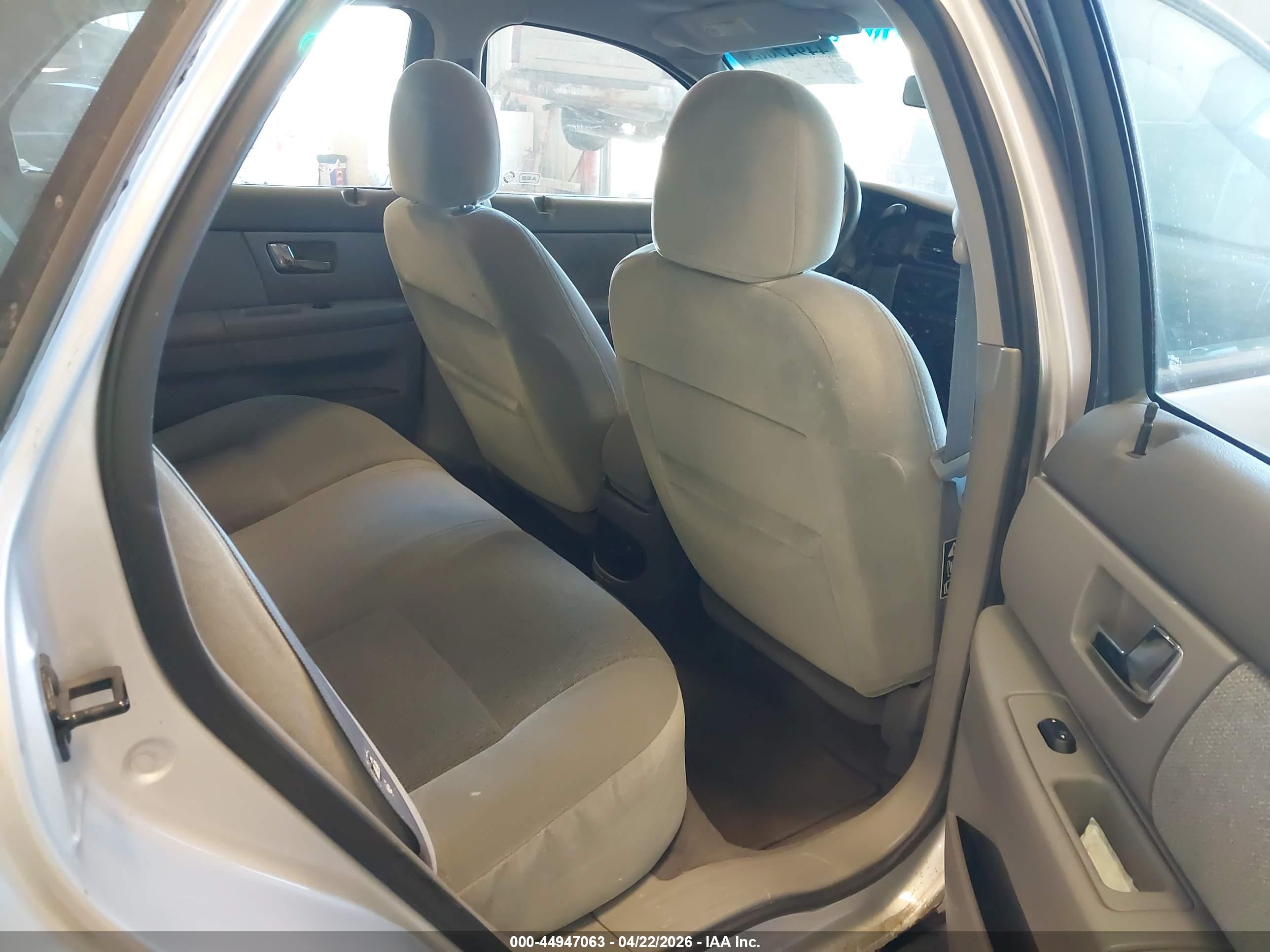 FORD TAURUS image 8