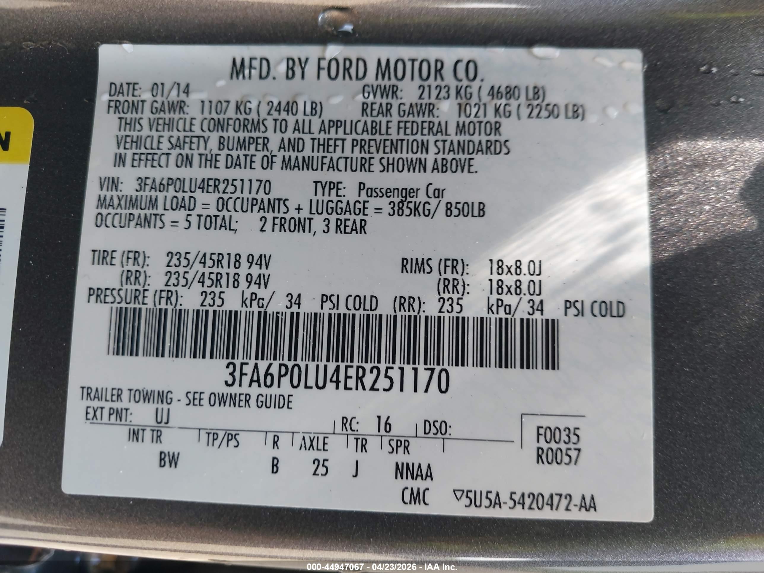 FORD FUSION image 9