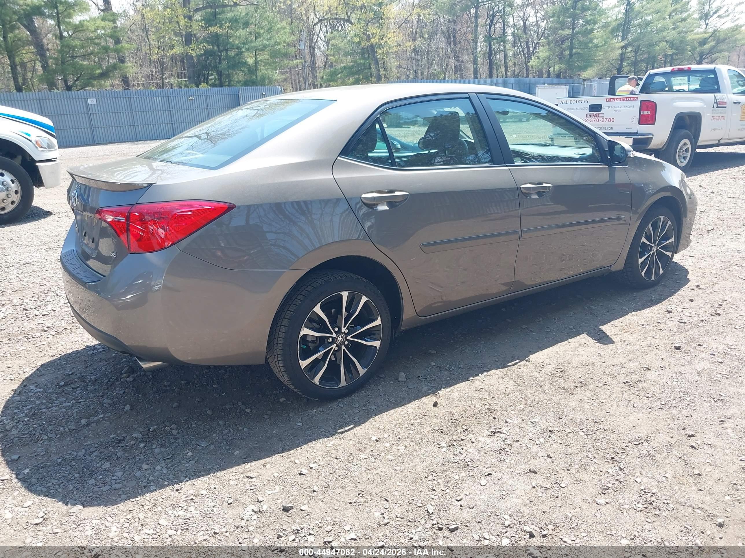 TOYOTA COROLLA image 4