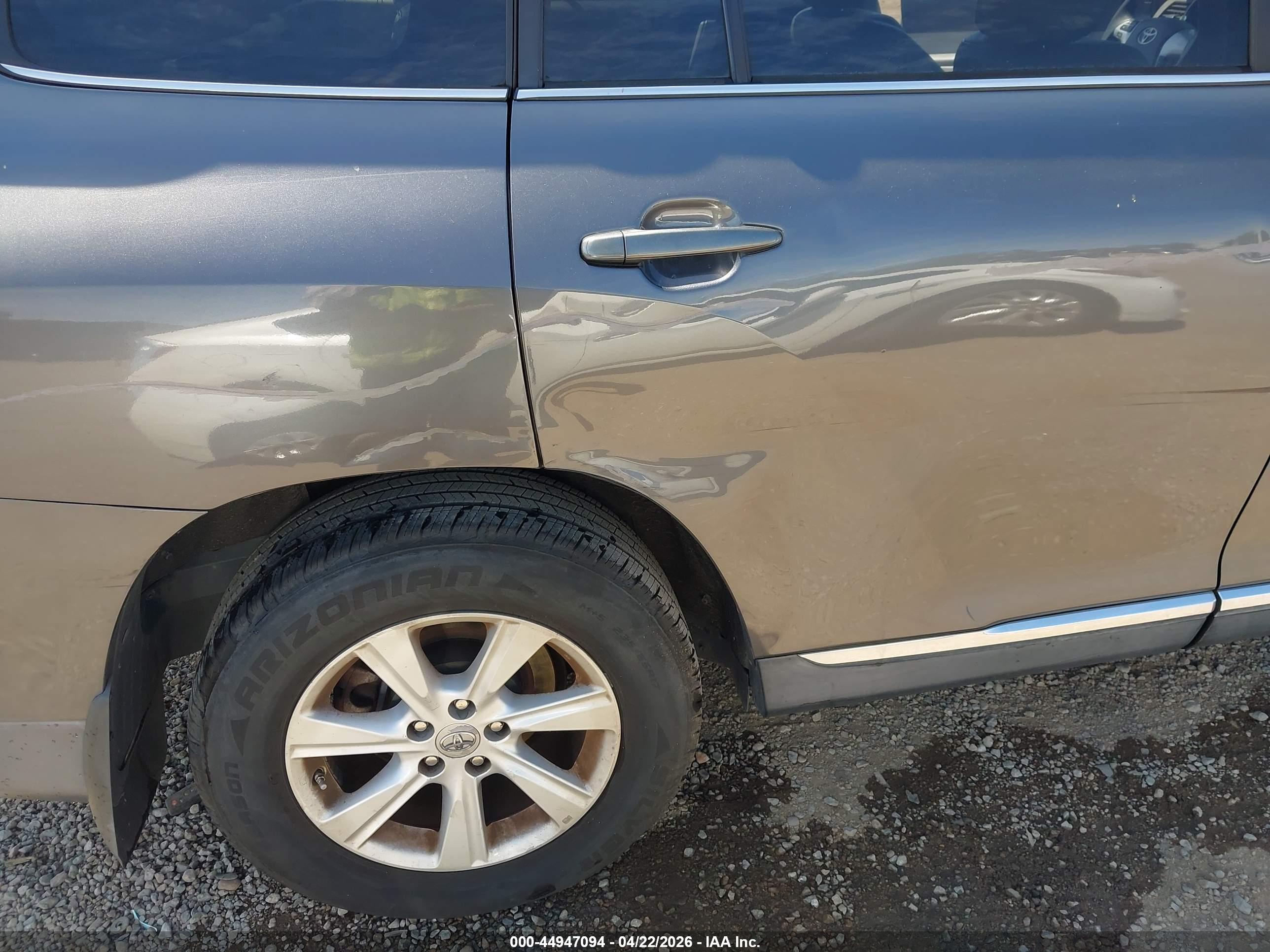 TOYOTA HIGHLANDER image 6