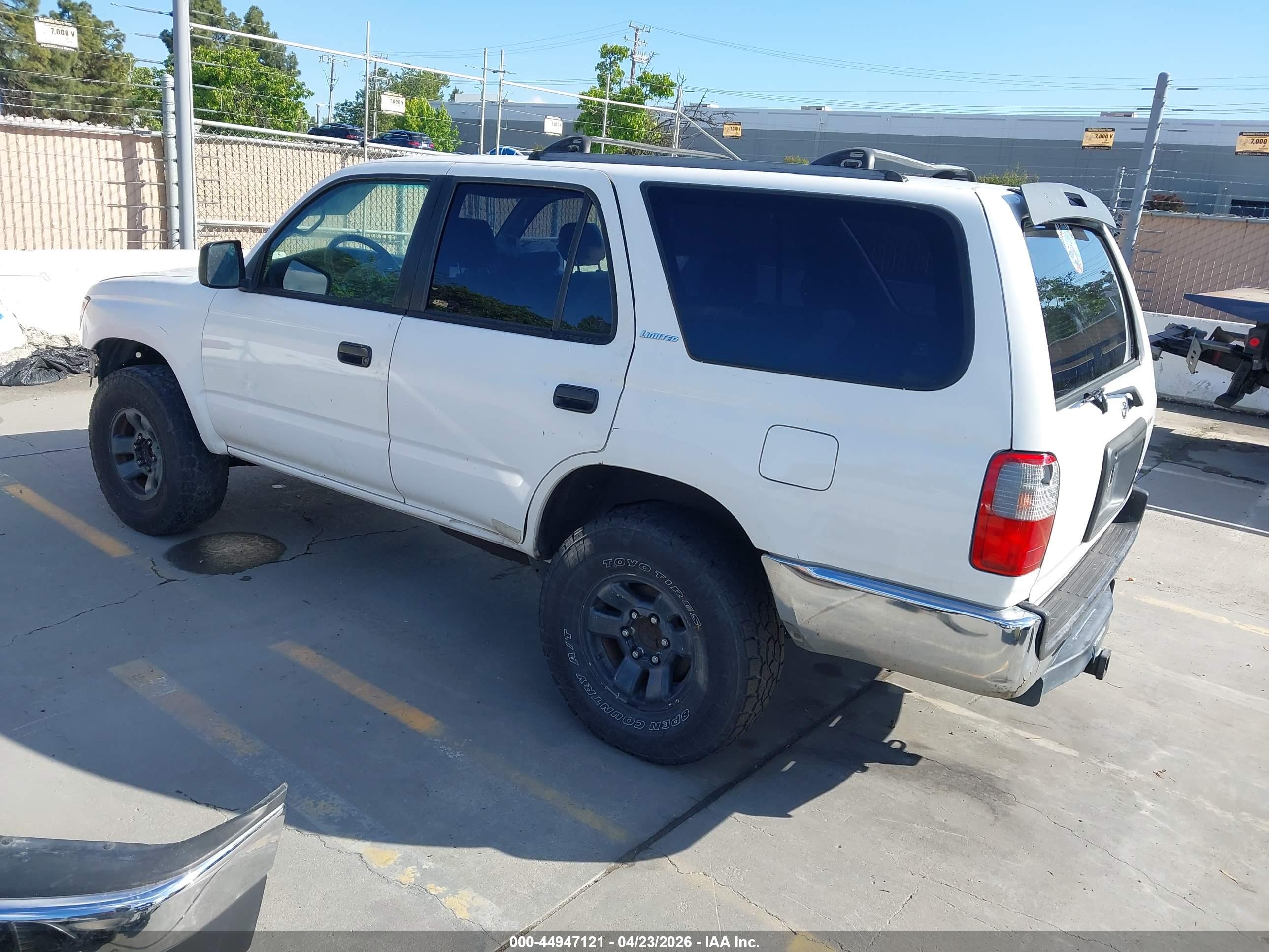 TOYOTA 4RUNNER image 3