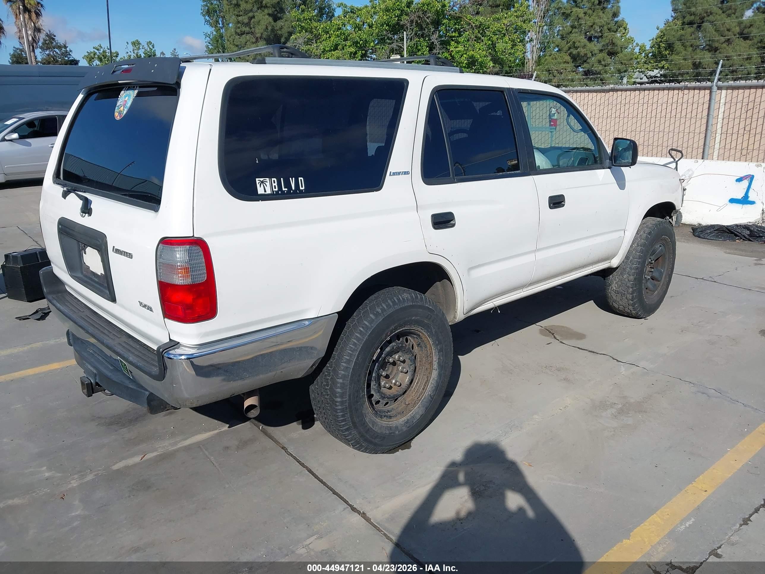 TOYOTA 4RUNNER image 4