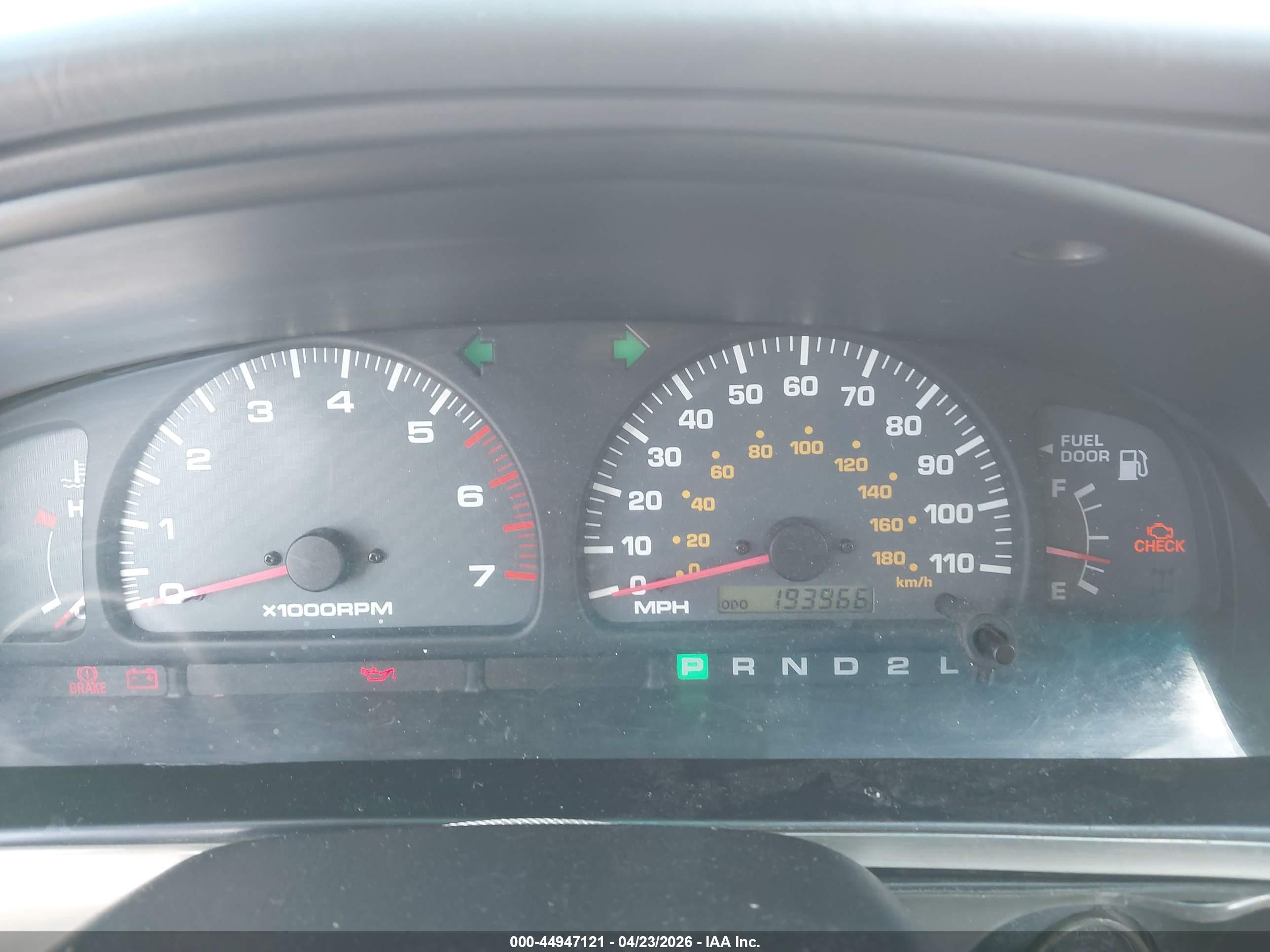 TOYOTA 4RUNNER image 7