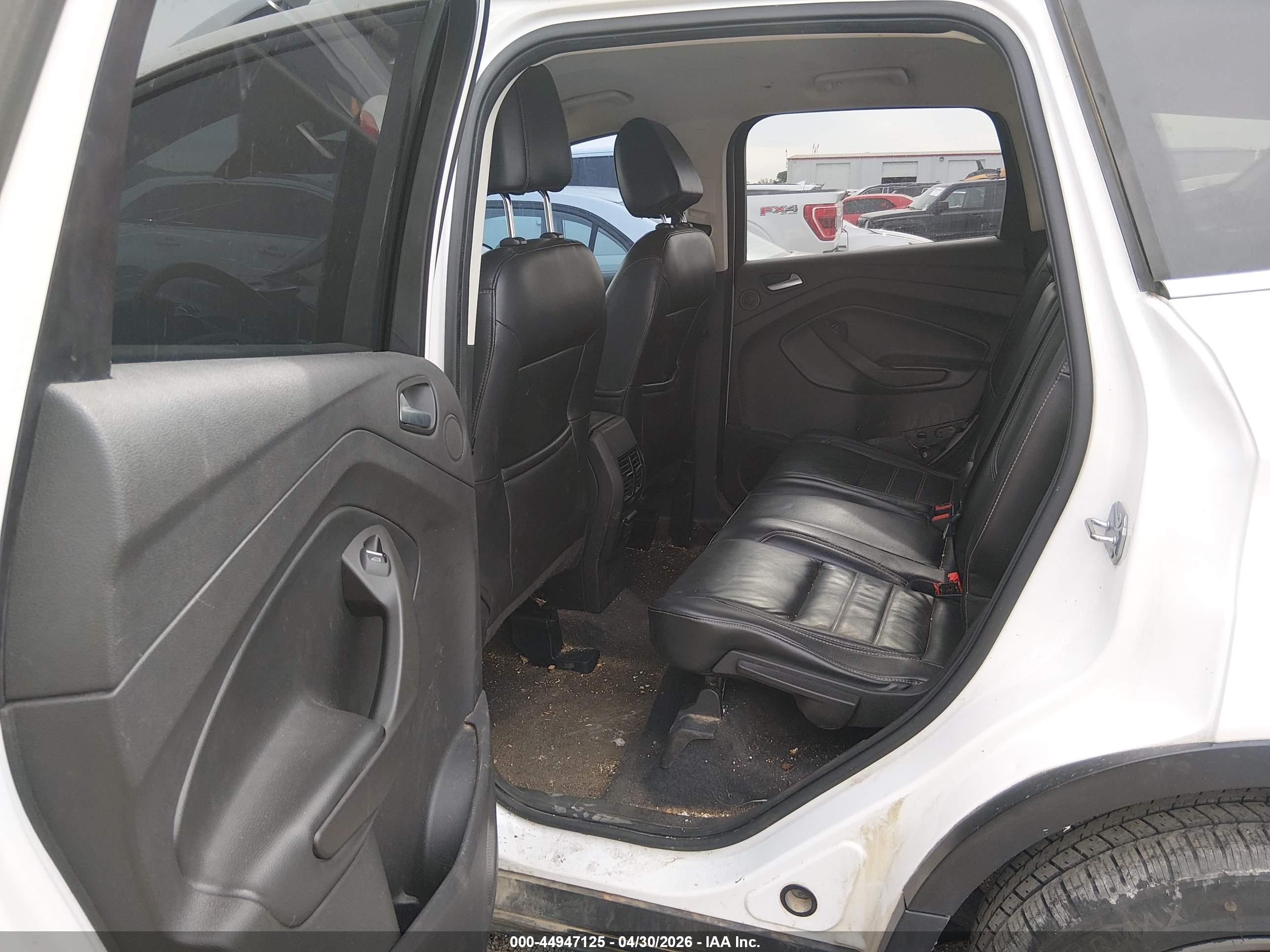 FORD ESCAPE image 8