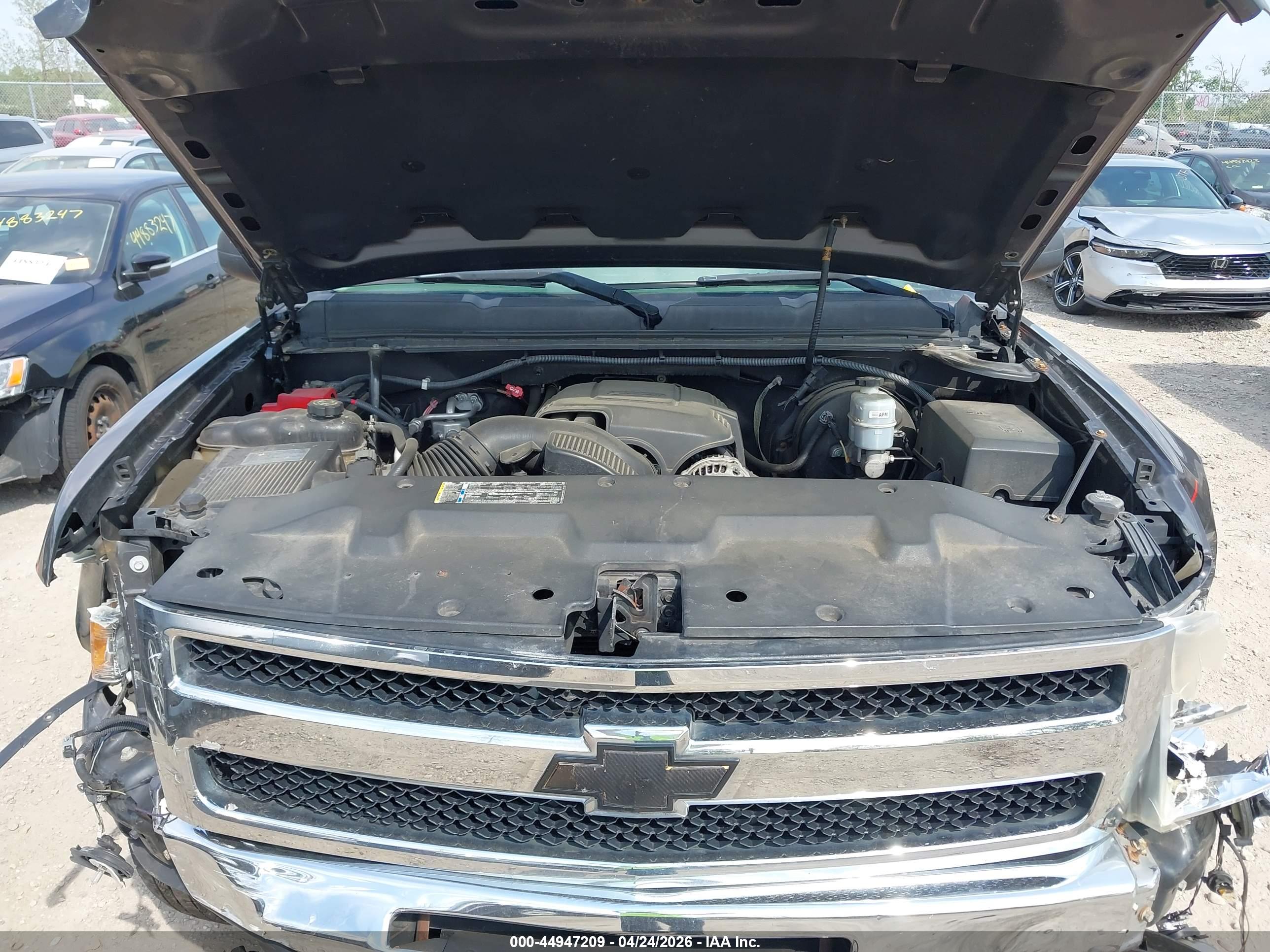 CHEVROLET SILVERADO image 10