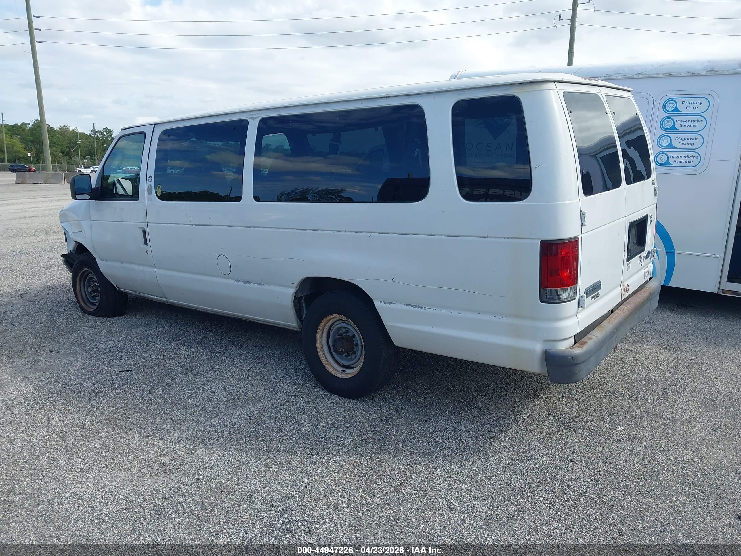 FORD E-350 image 3