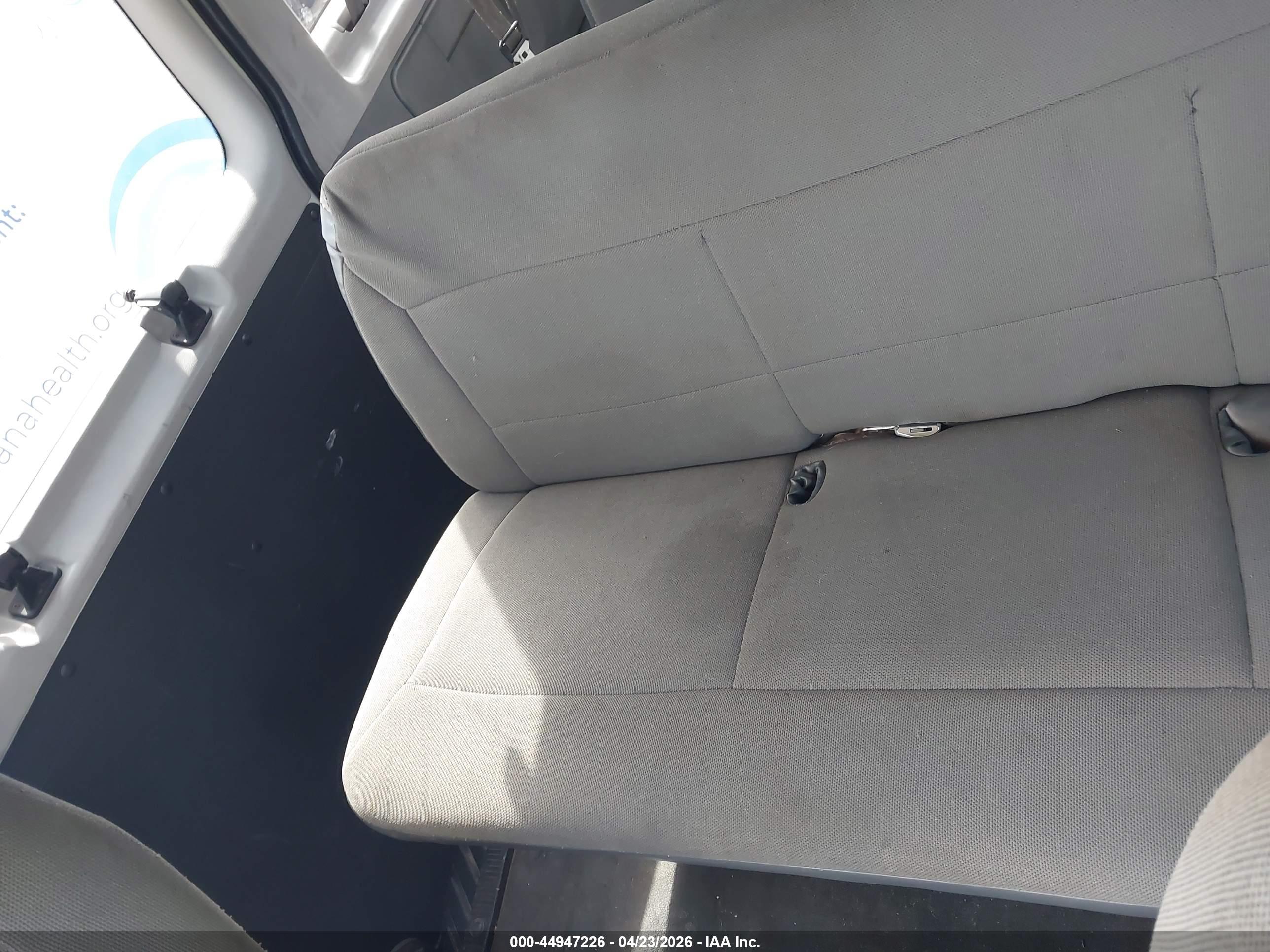 FORD E-350 image 8