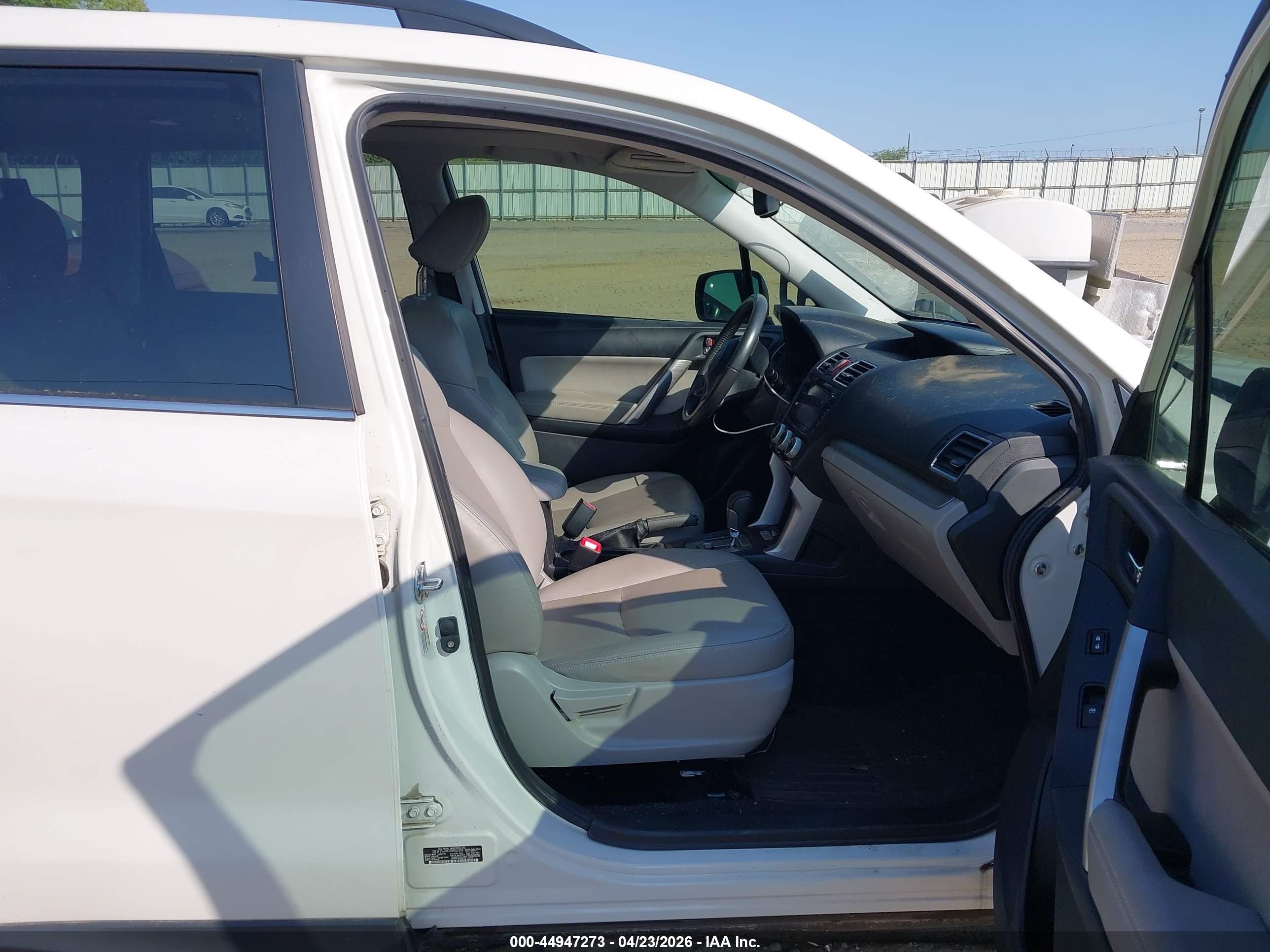 SUBARU FORESTER image 5