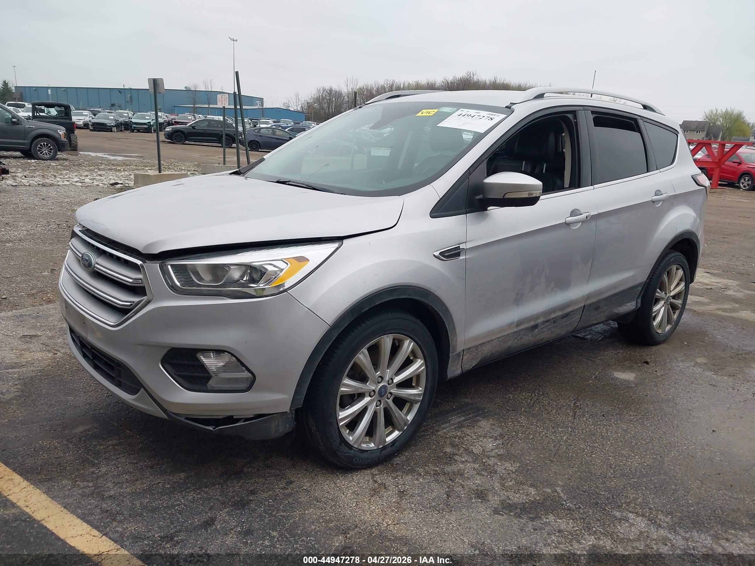 FORD ESCAPE image 2