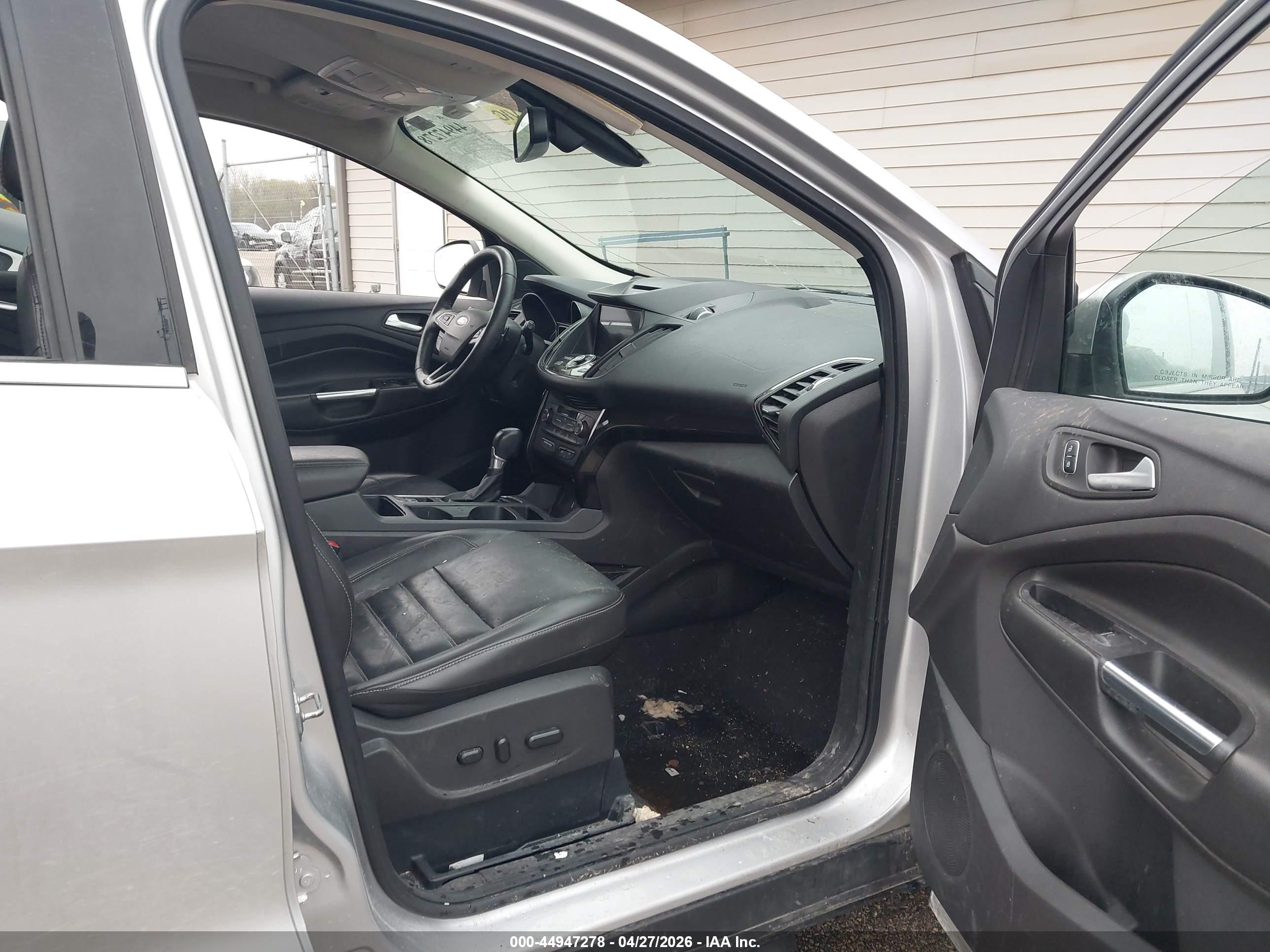 FORD ESCAPE image 5