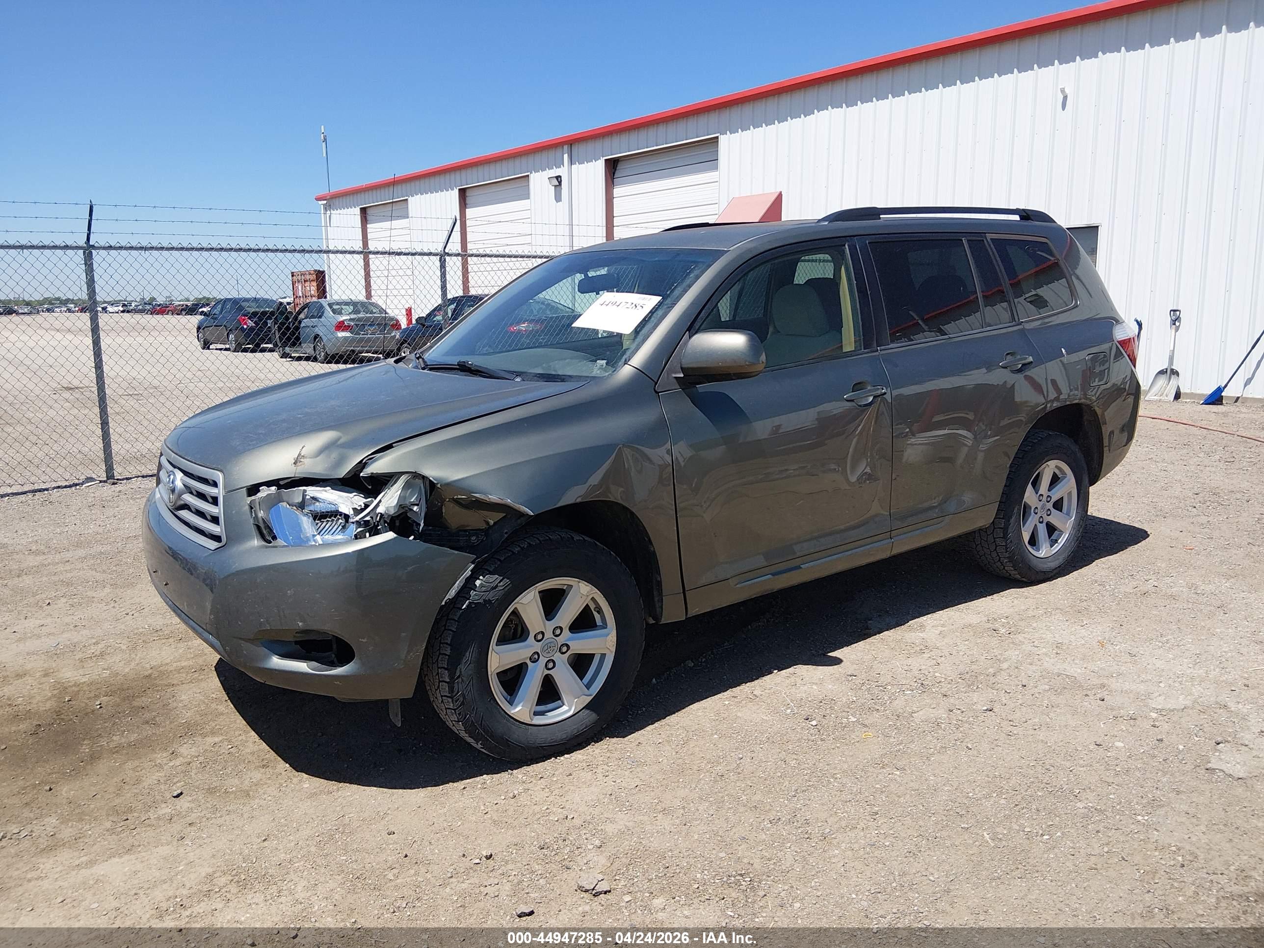 TOYOTA HIGHLANDER image 2