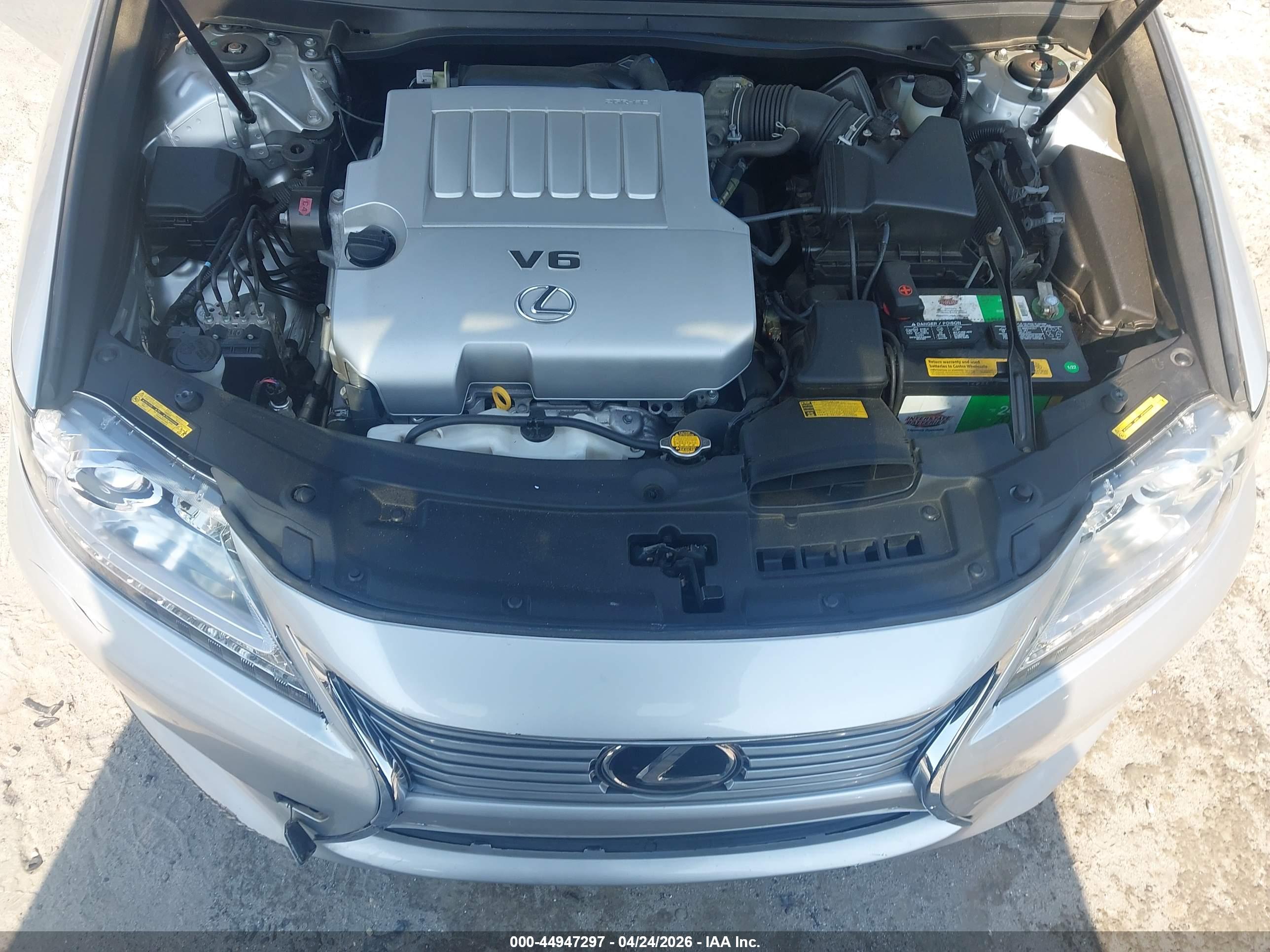 LEXUS ES image 10