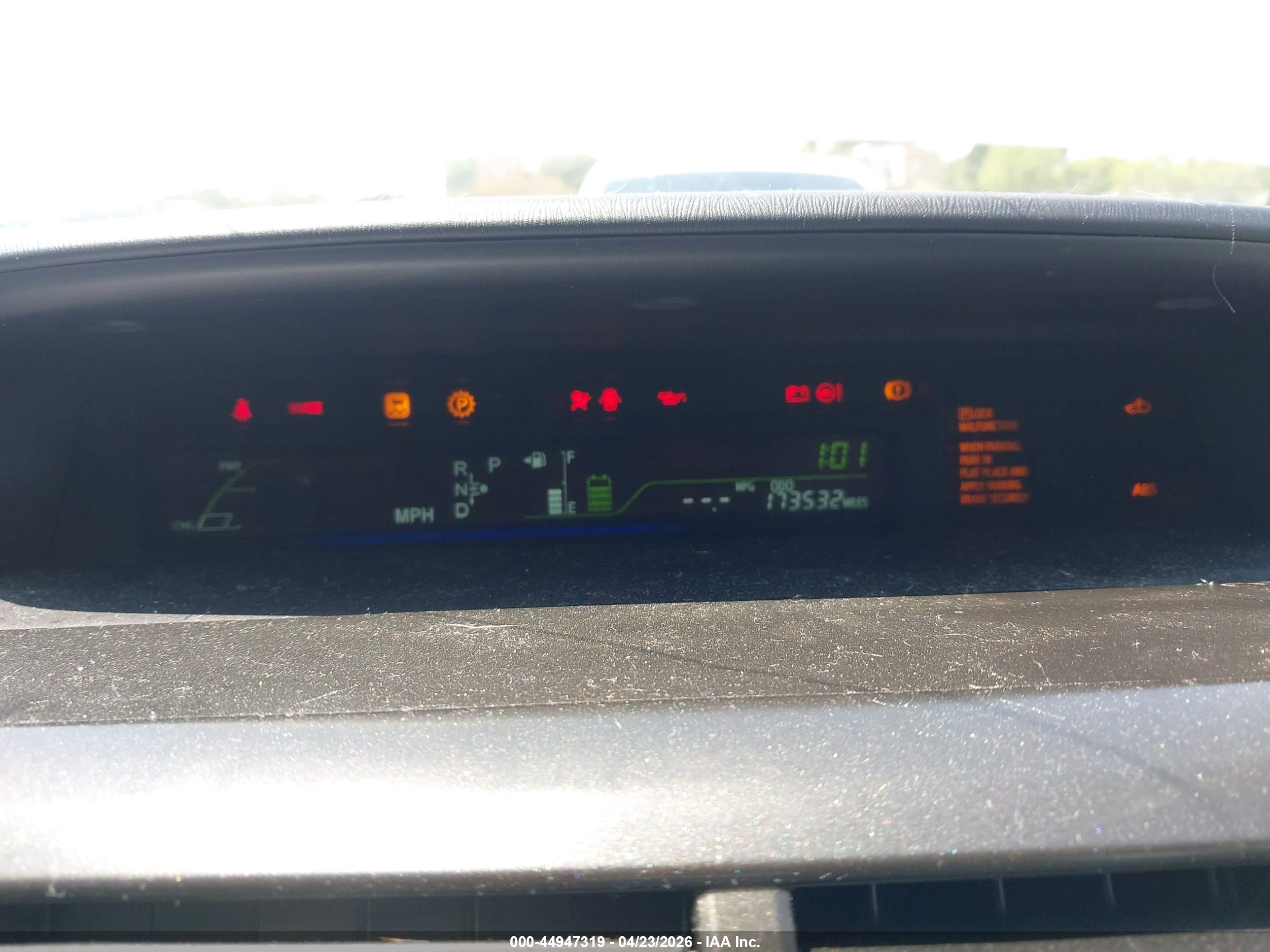 TOYOTA PRIUS image 7