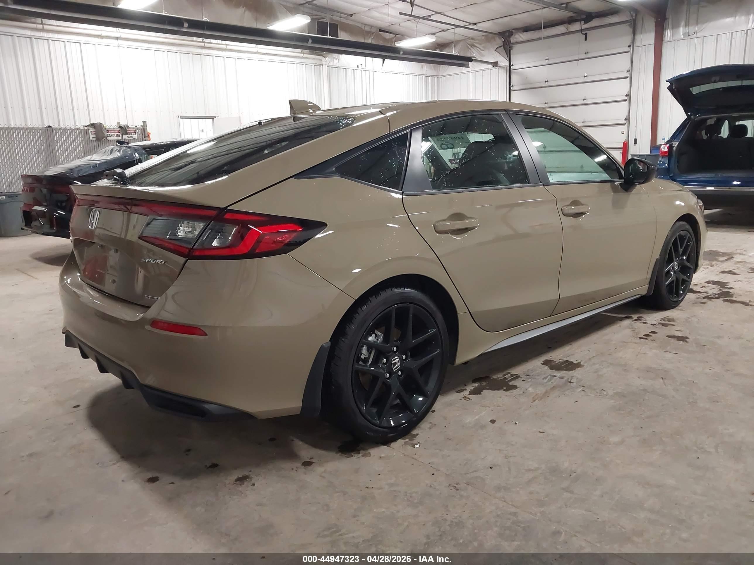 HONDA CIVIC image 4
