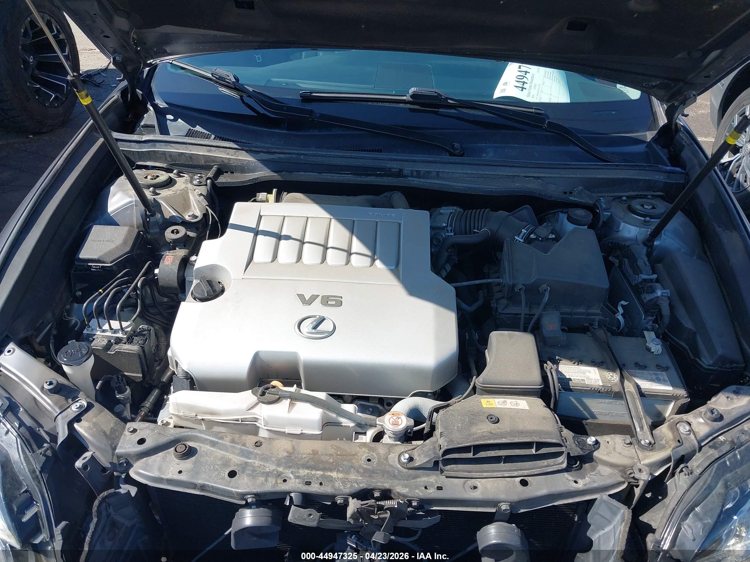 LEXUS ES image 10