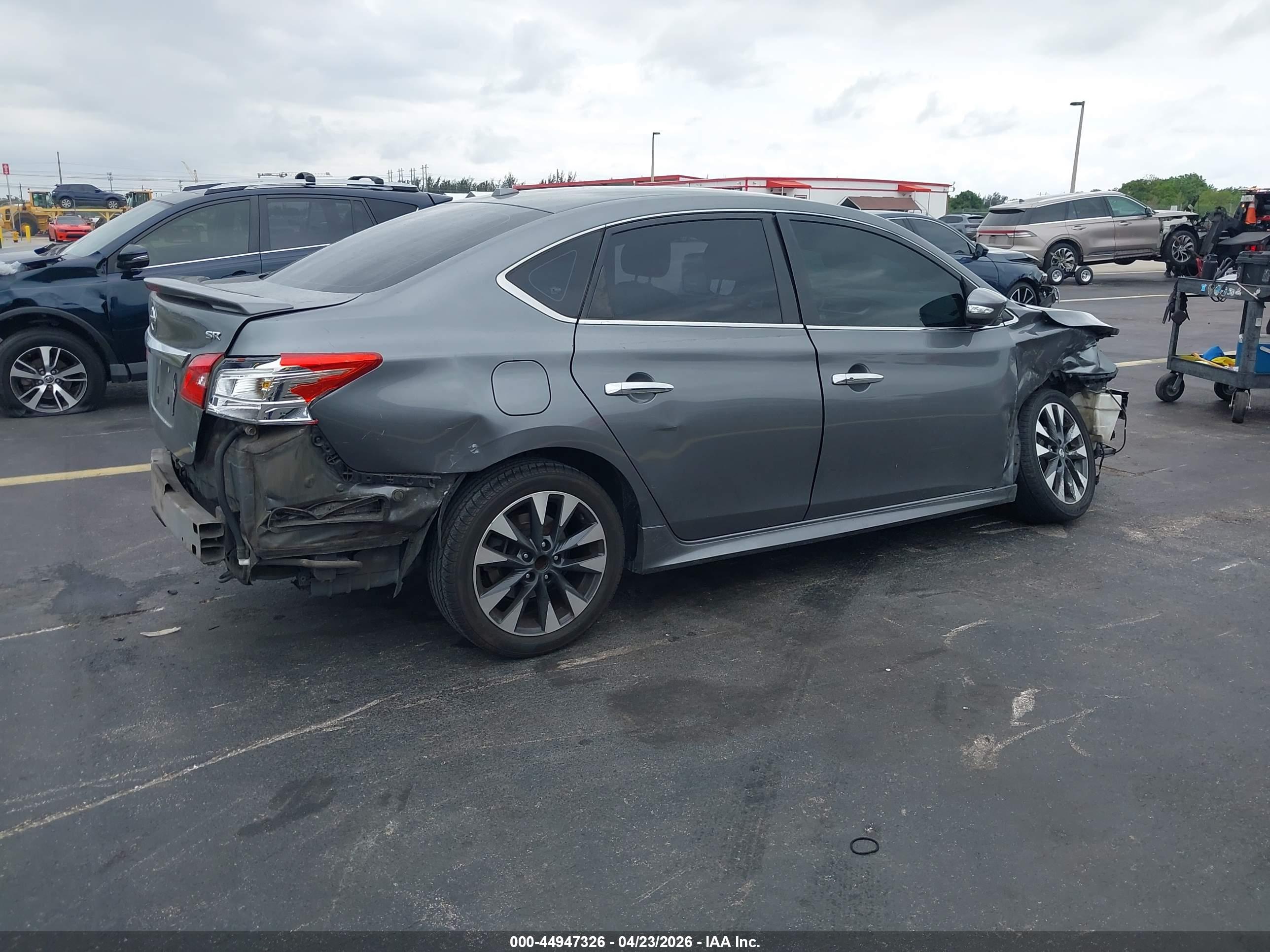 NISSAN SENTRA image 4