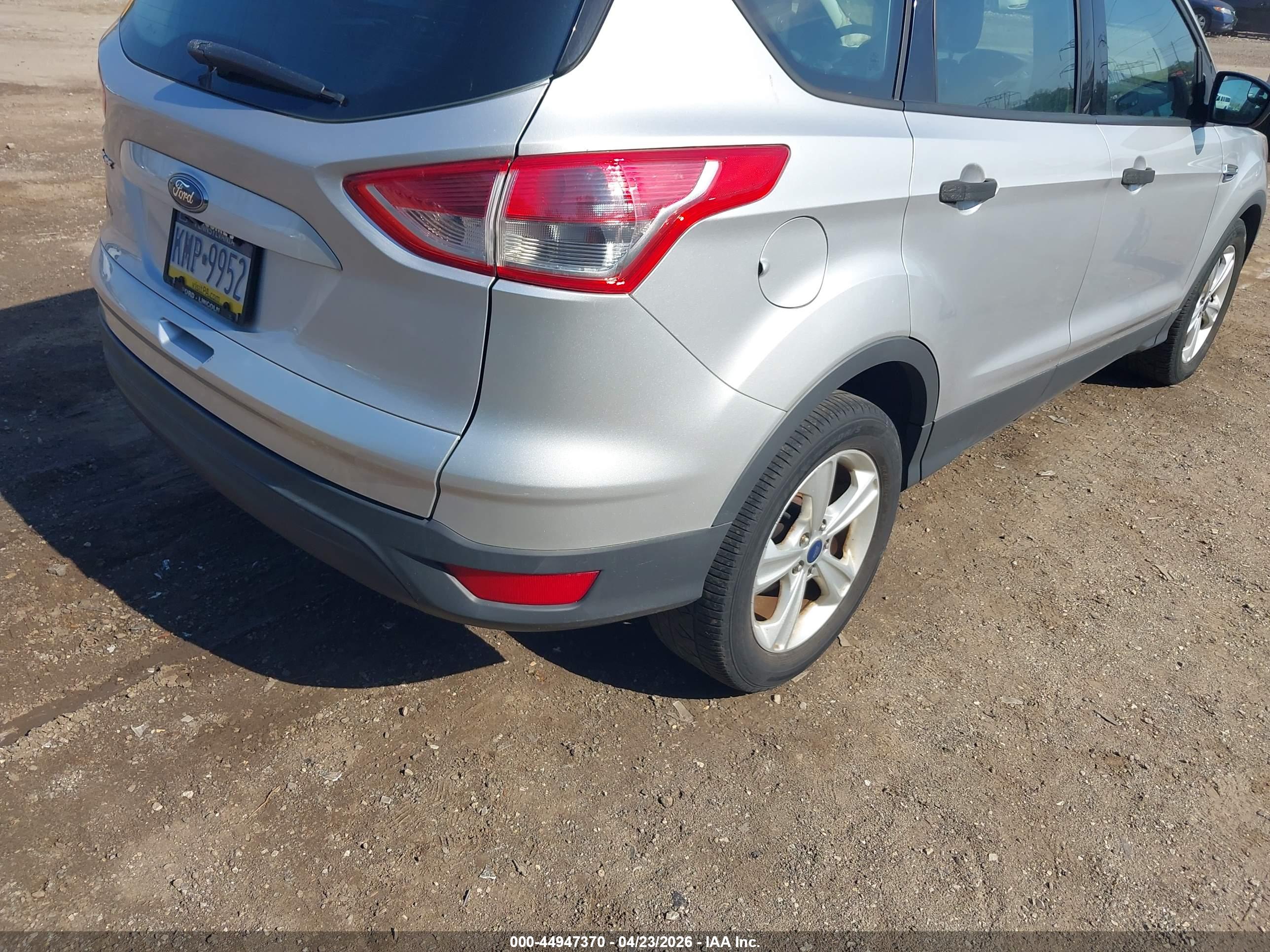 FORD ESCAPE image 4