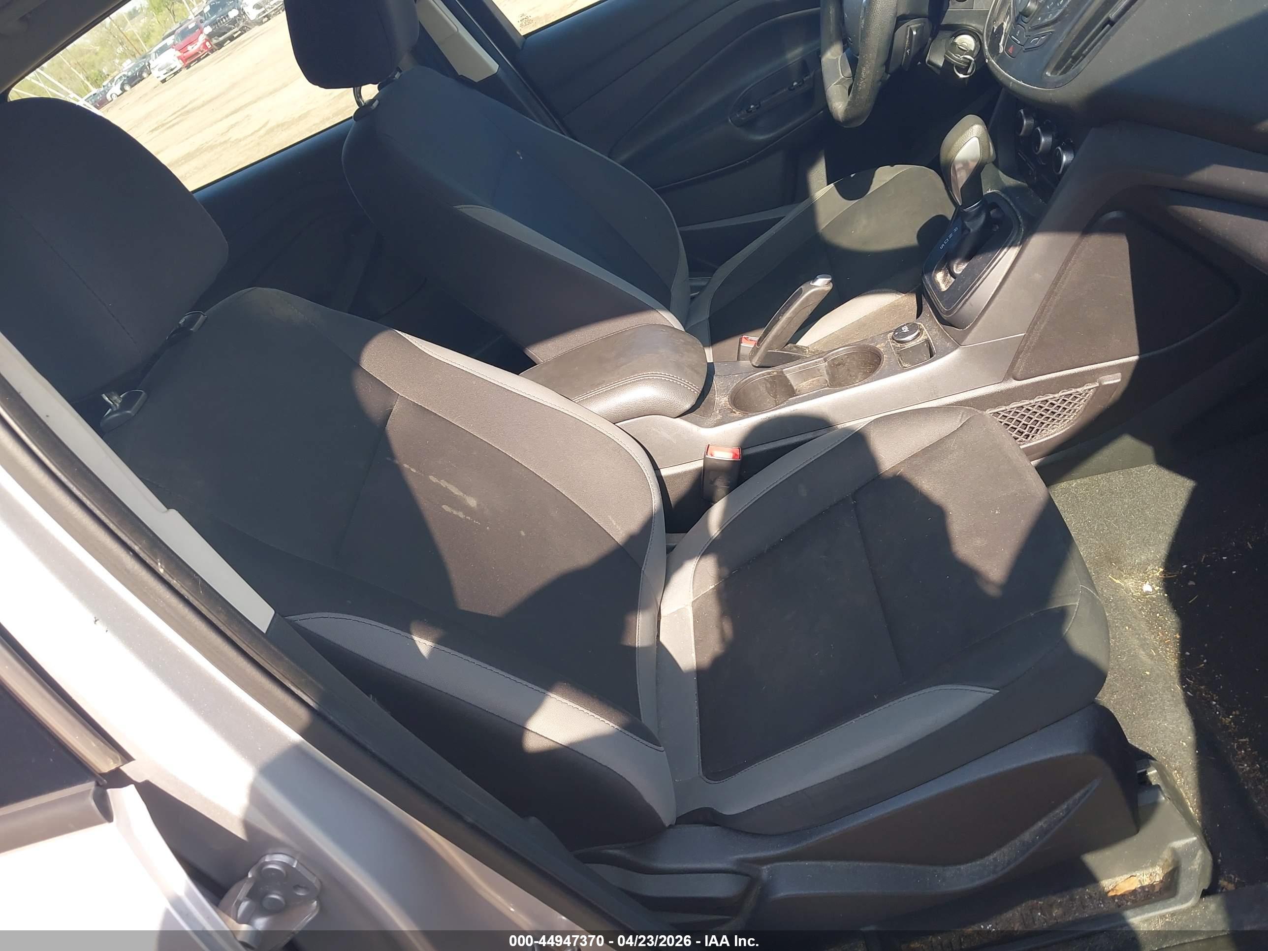 FORD ESCAPE image 5