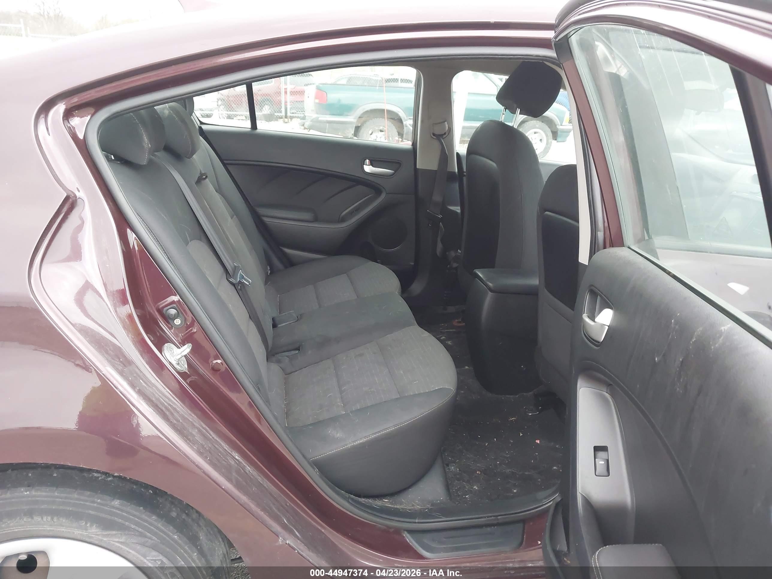 KIA FORTE image 8