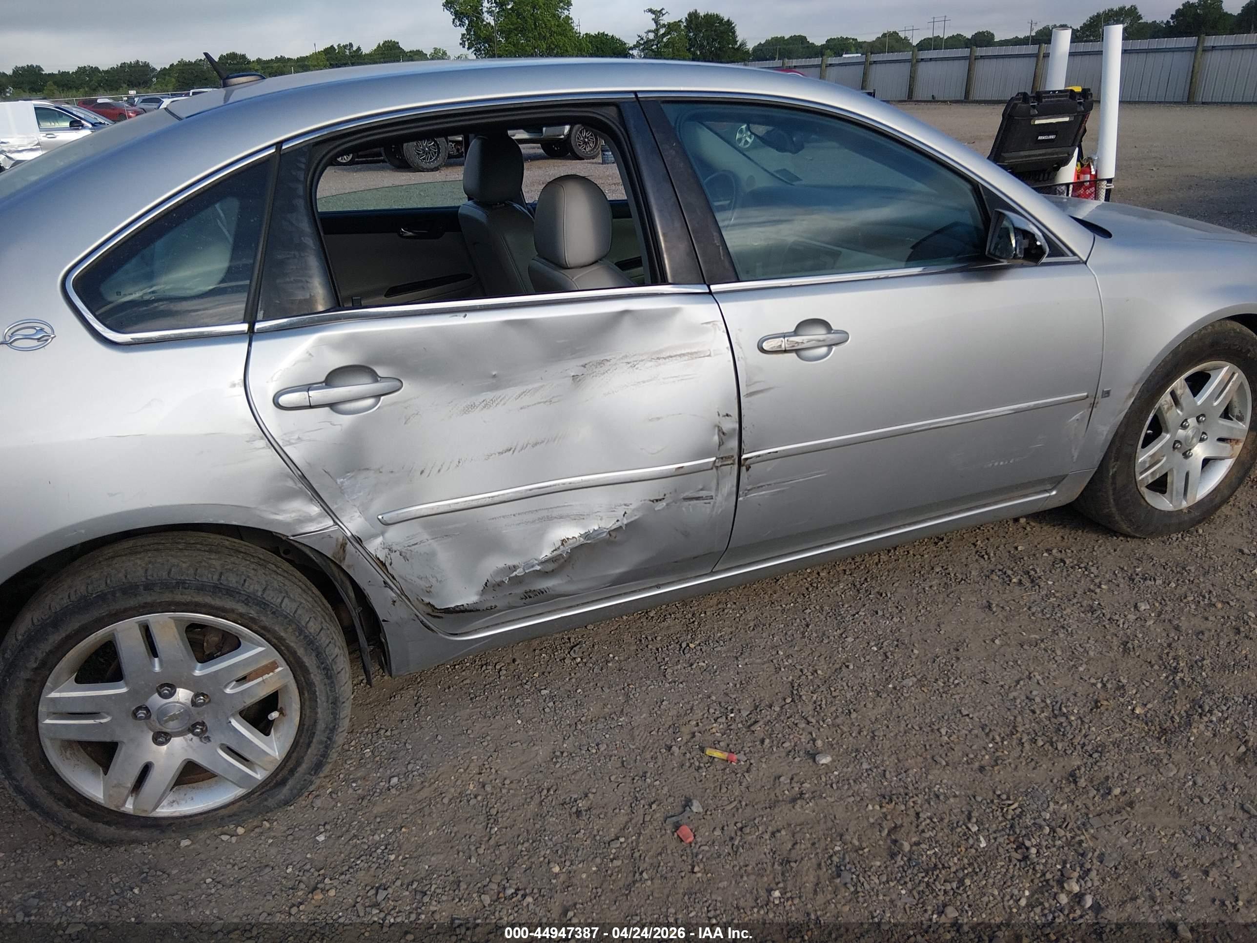 CHEVROLET IMPALA image 6