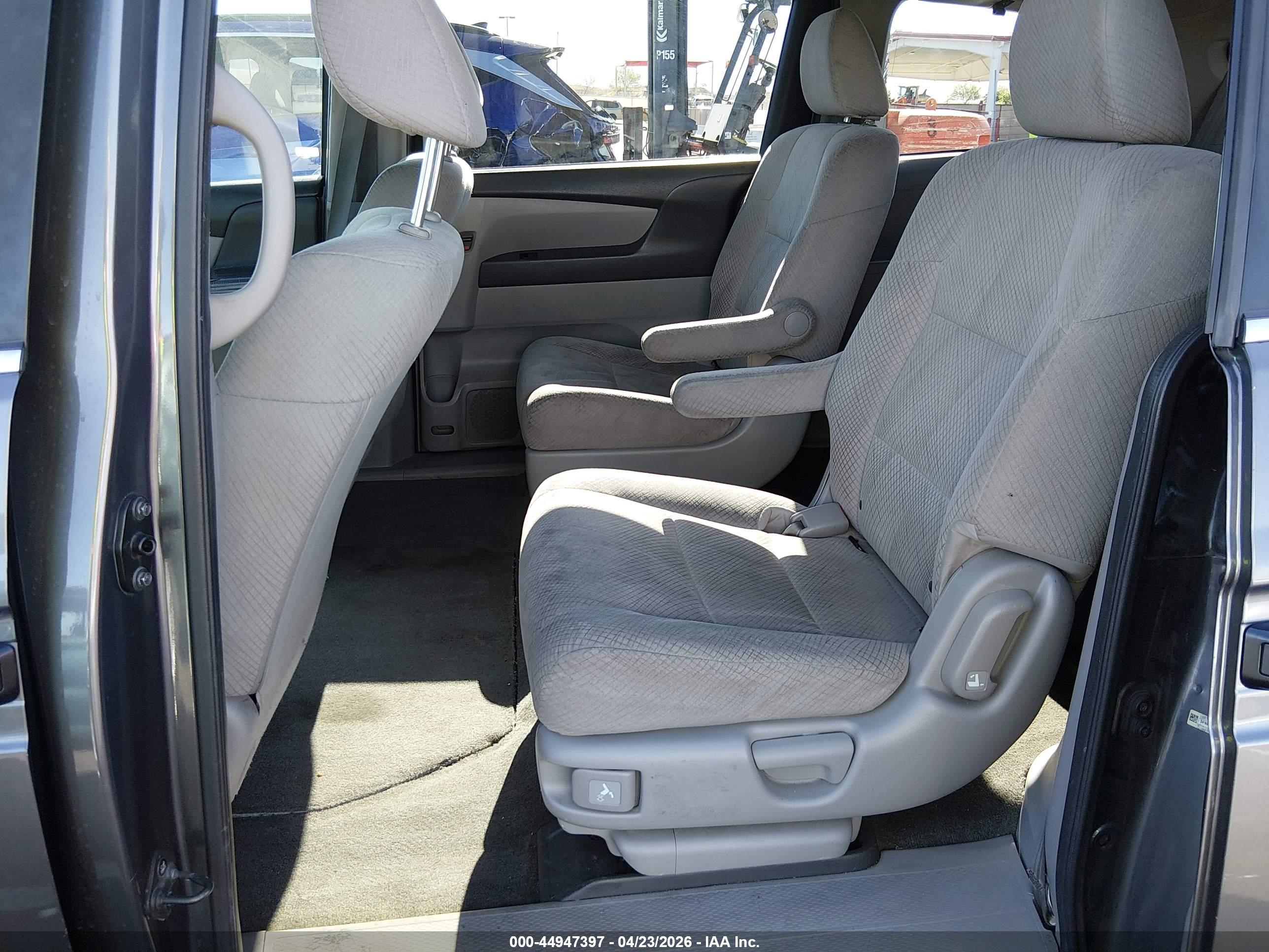 HONDA ODYSSEY image 8