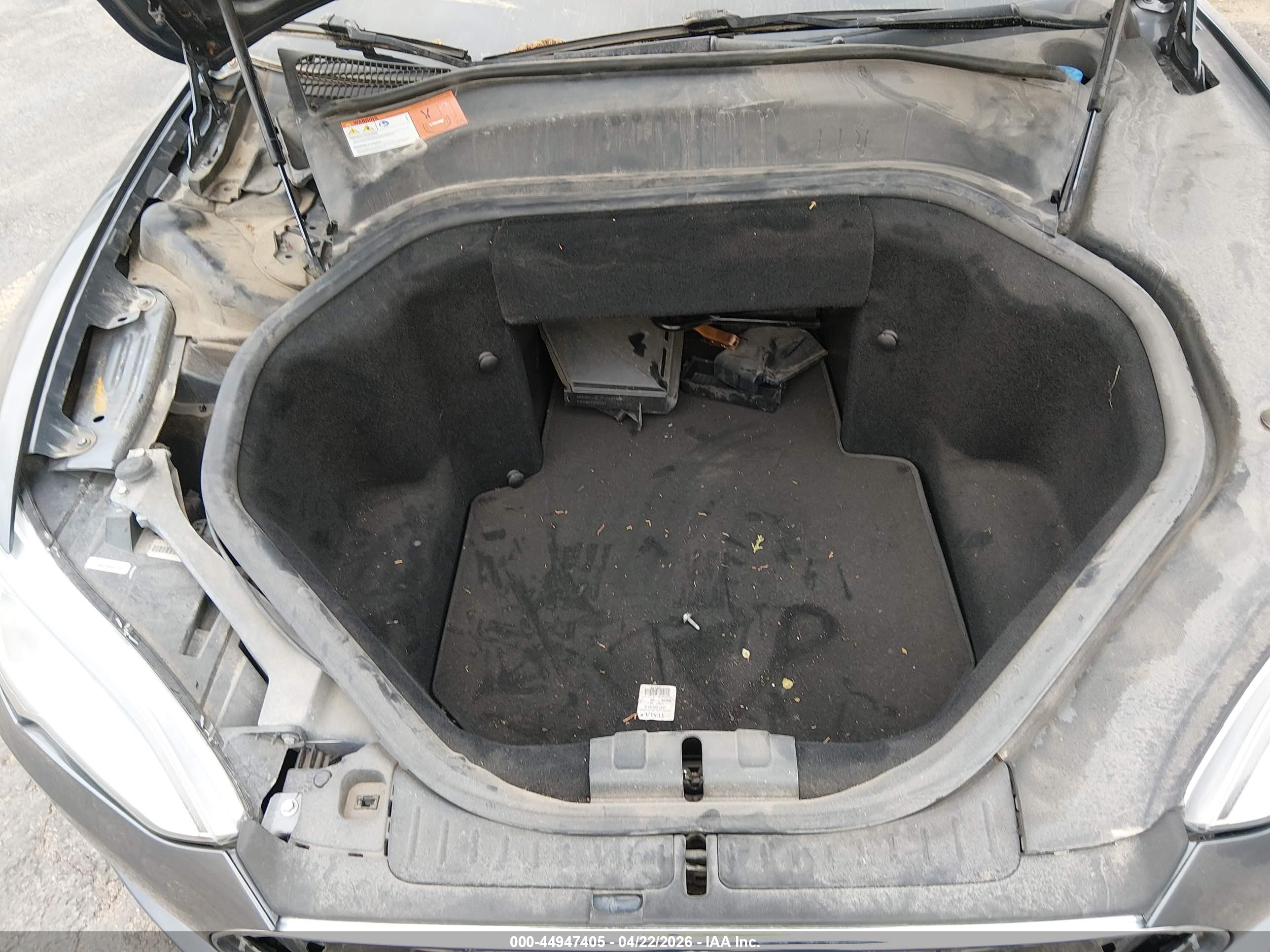 TESLA MODEL image 10