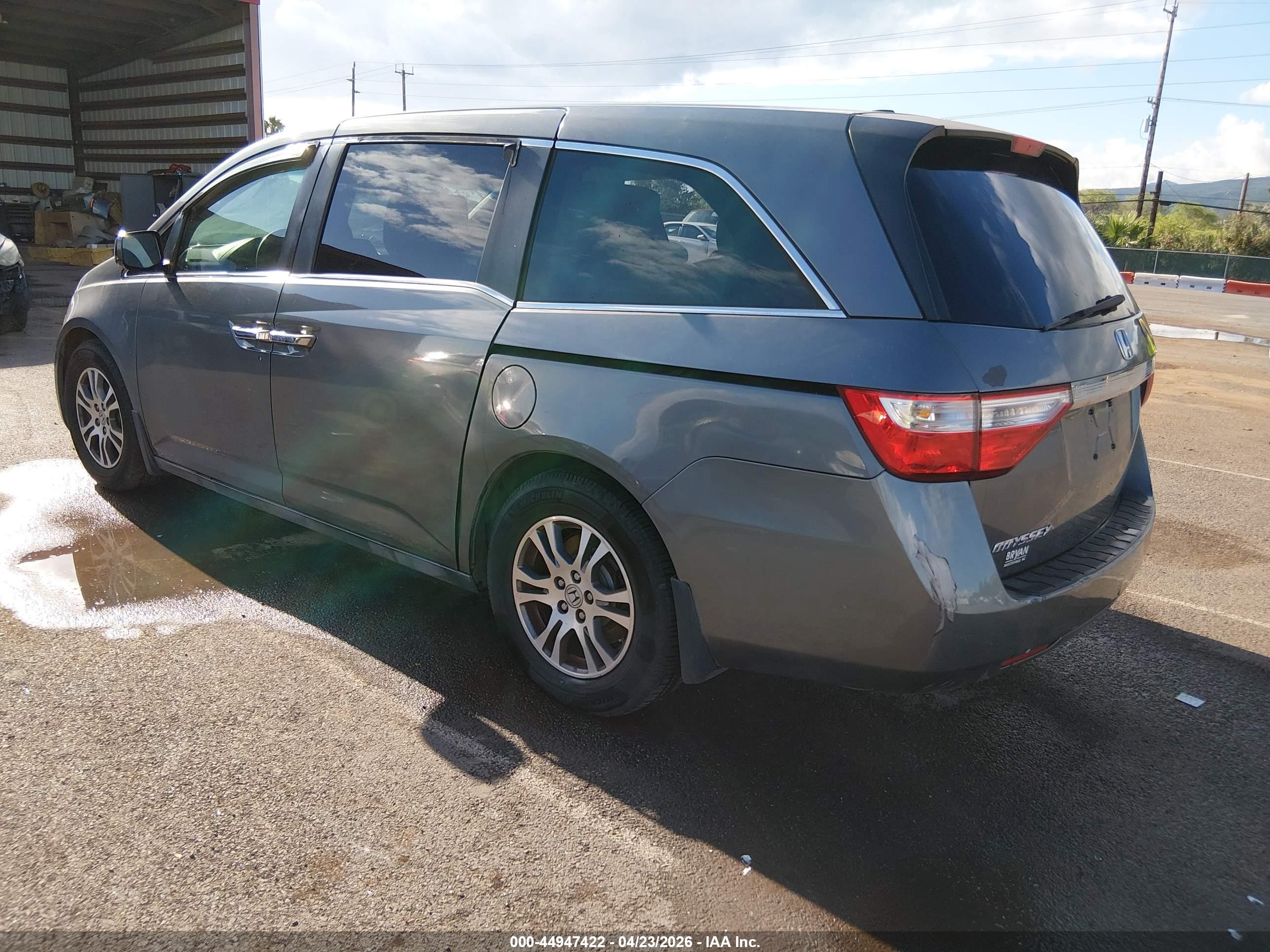 HONDA ODYSSEY image 3