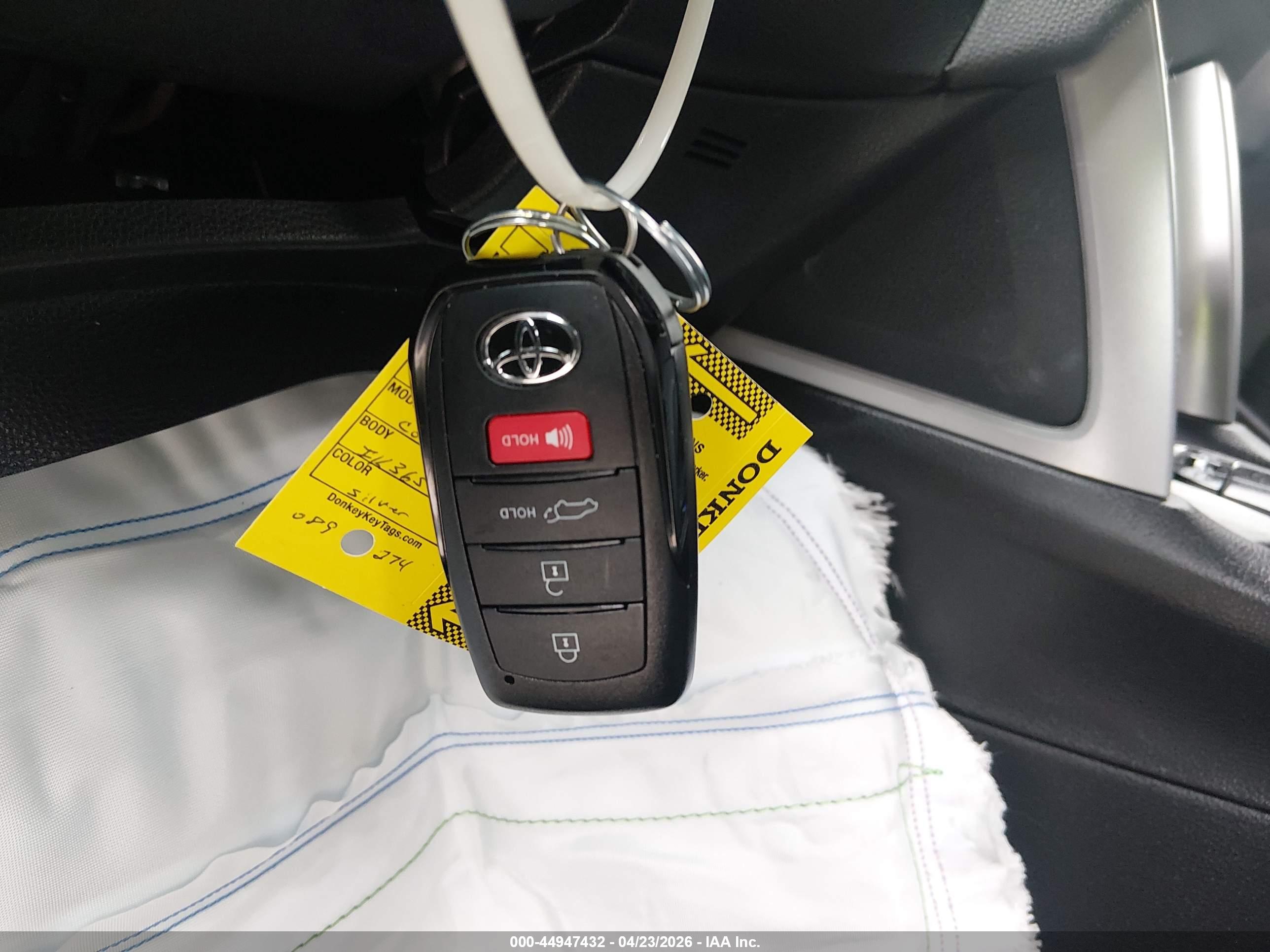 TOYOTA COROLLA image 11