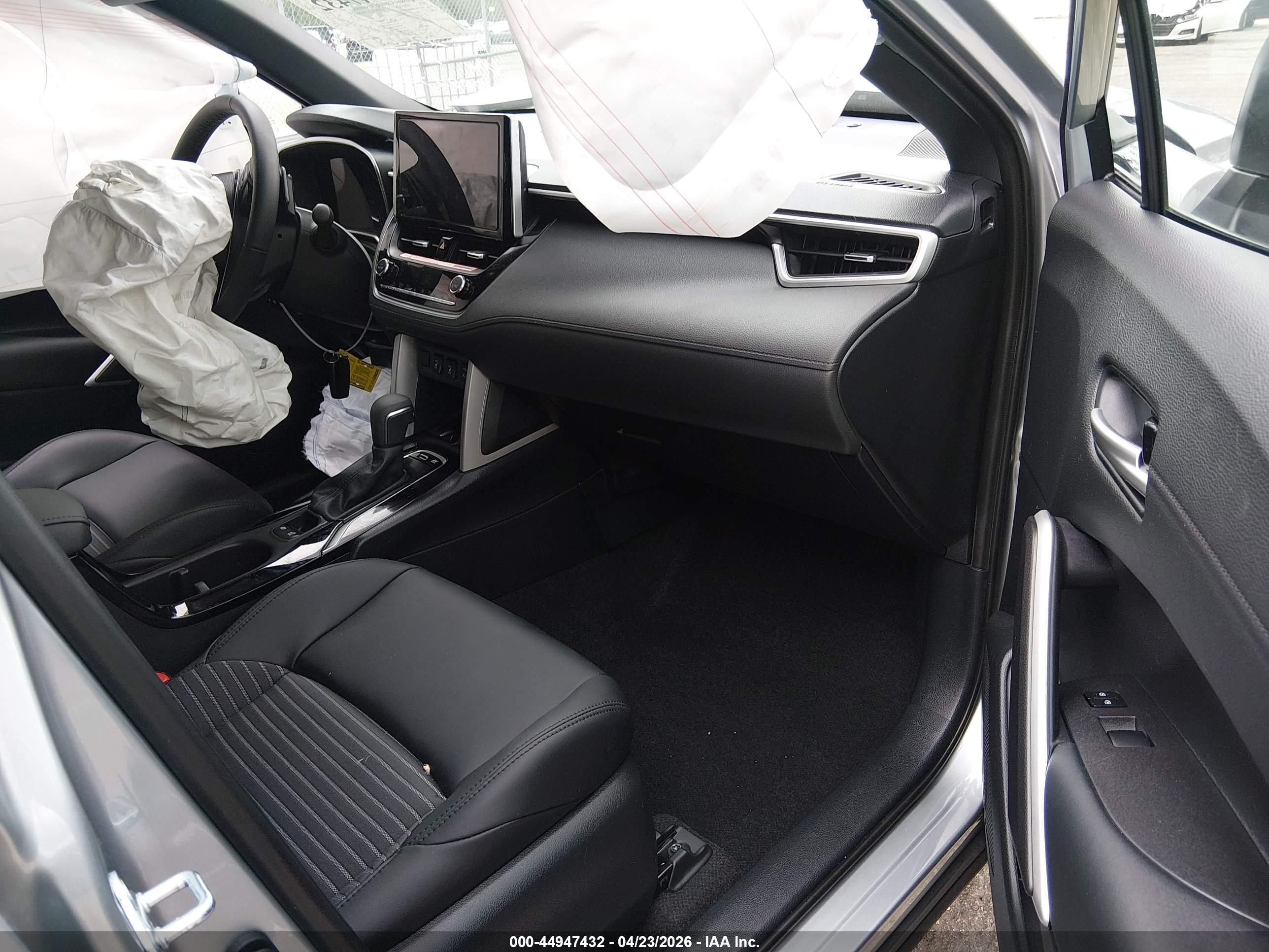 TOYOTA COROLLA image 5
