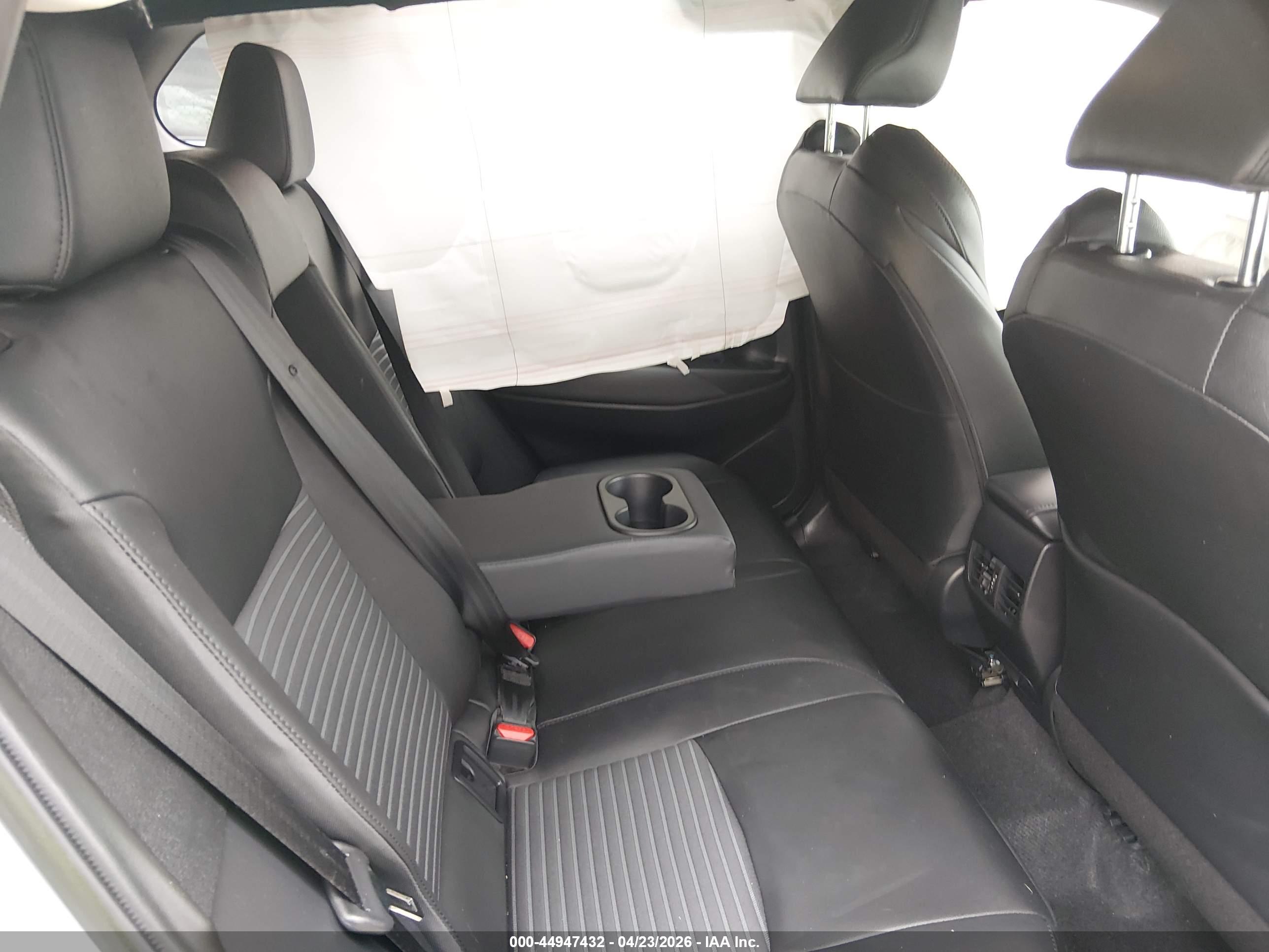 TOYOTA COROLLA image 8