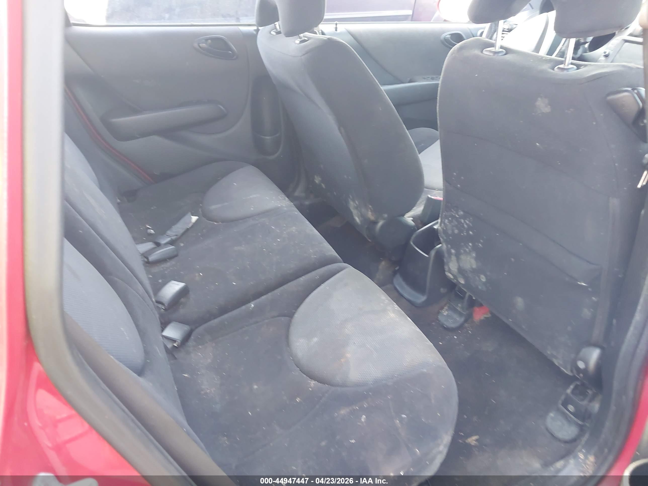 HONDA FIT image 8