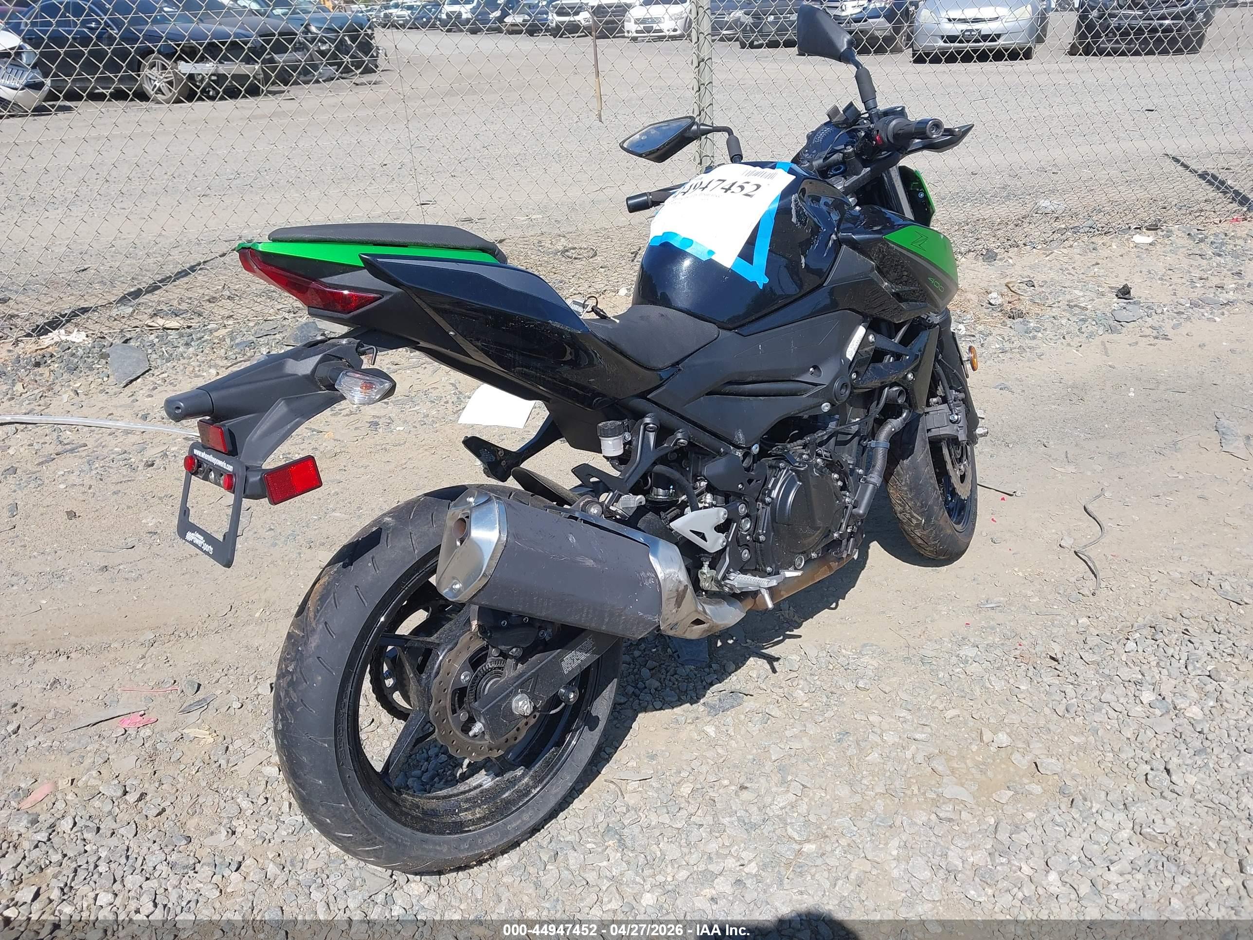 KAWASAKI ER400 image 4